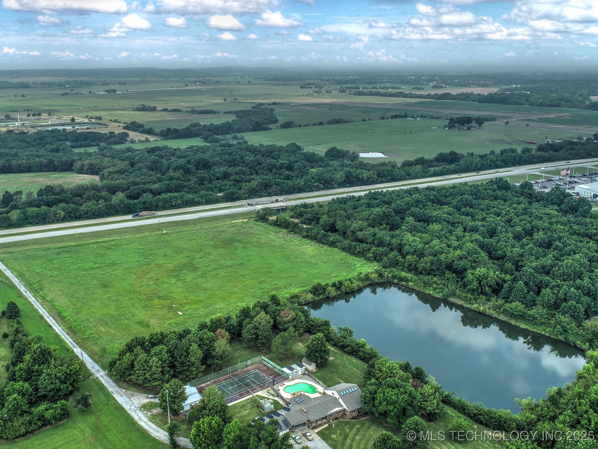 S Hwy 69 Property Photo 7