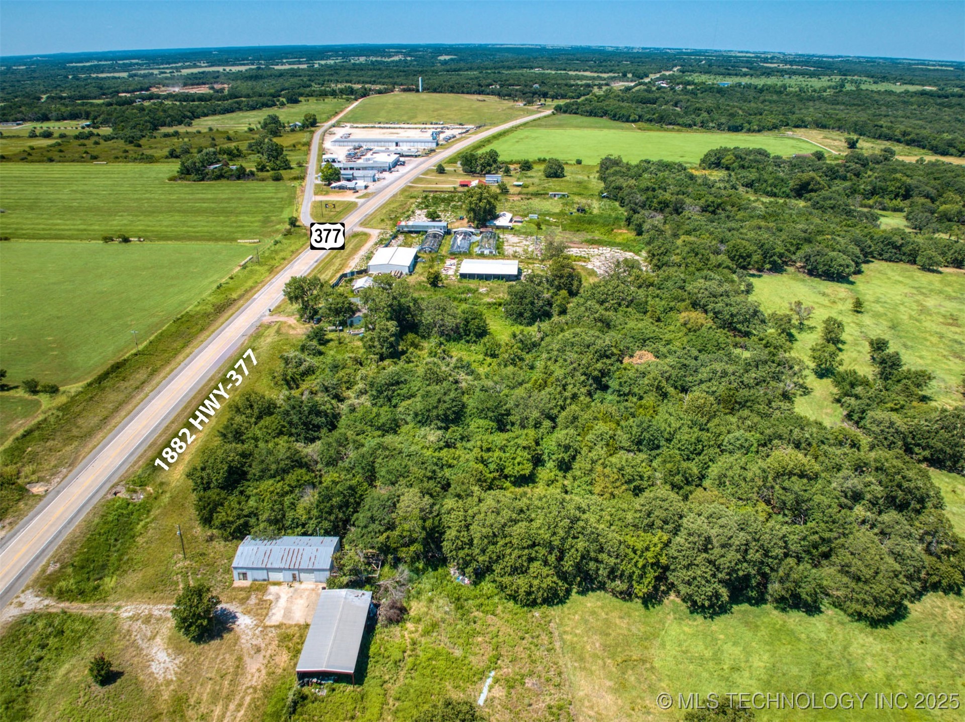 1882 Hwy 377 Property Photo 7