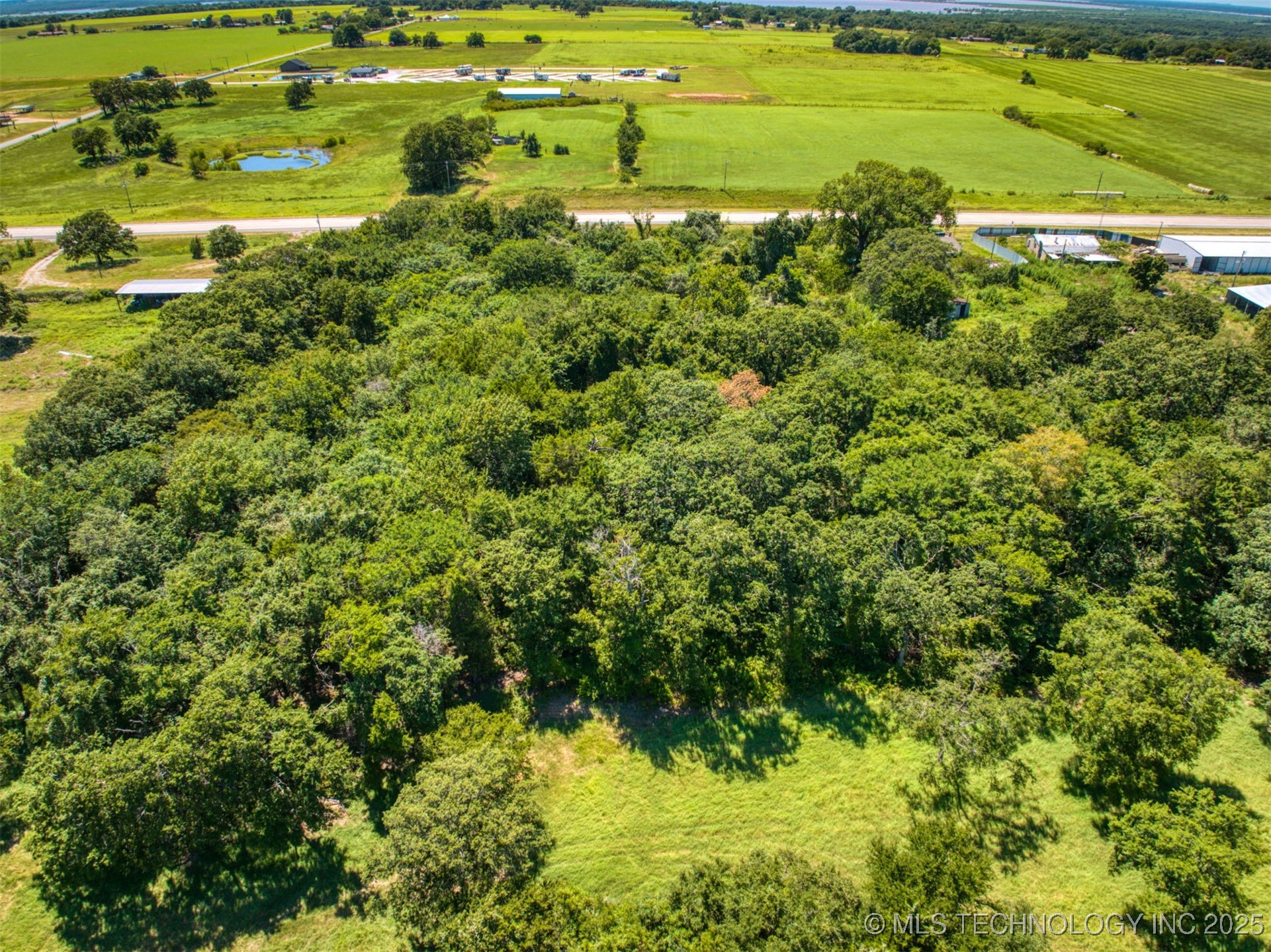 1882 Hwy 377 Property Photo 9