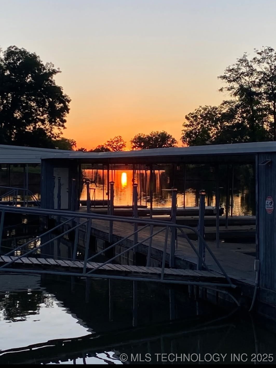 440 Murray Lane Property Photo 3