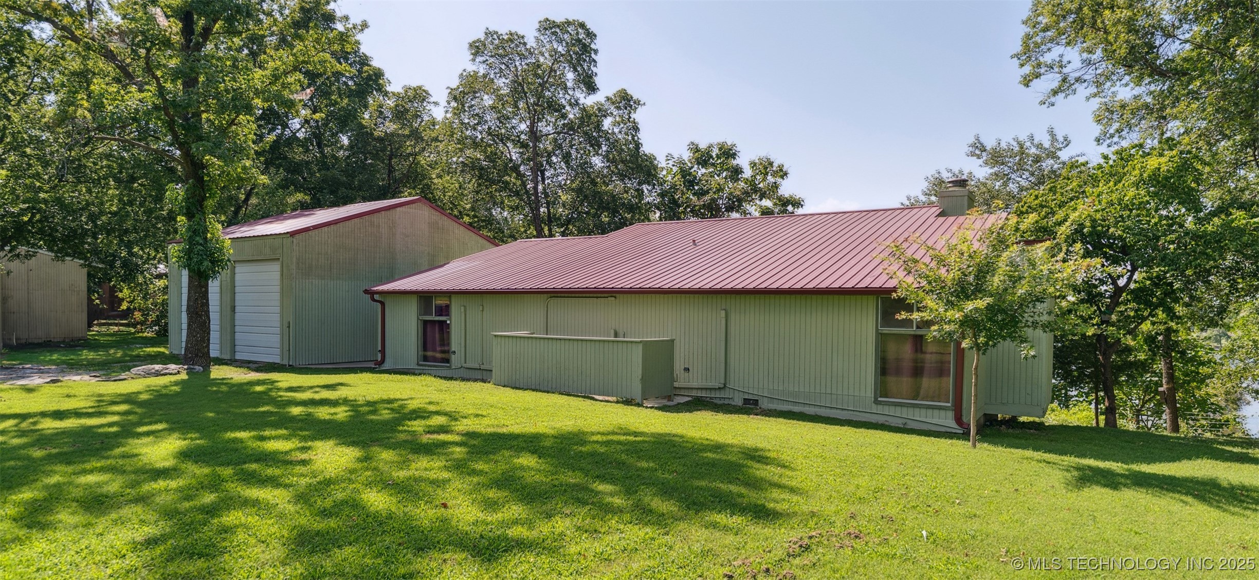 440 Murray Lane Property Photo 5