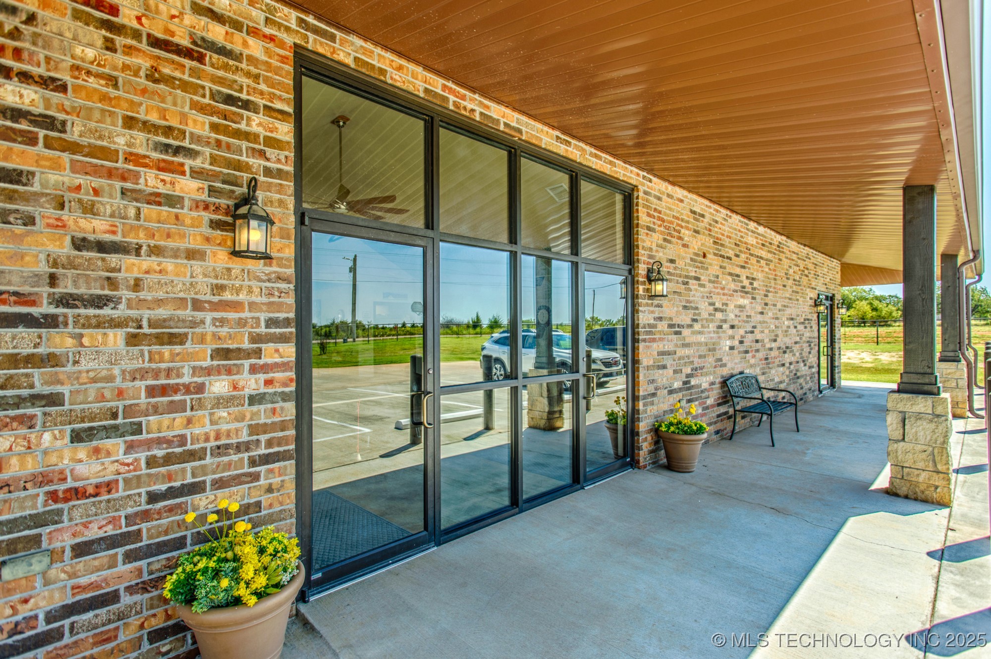 39812 Hazel Dell Road Property Photo 2