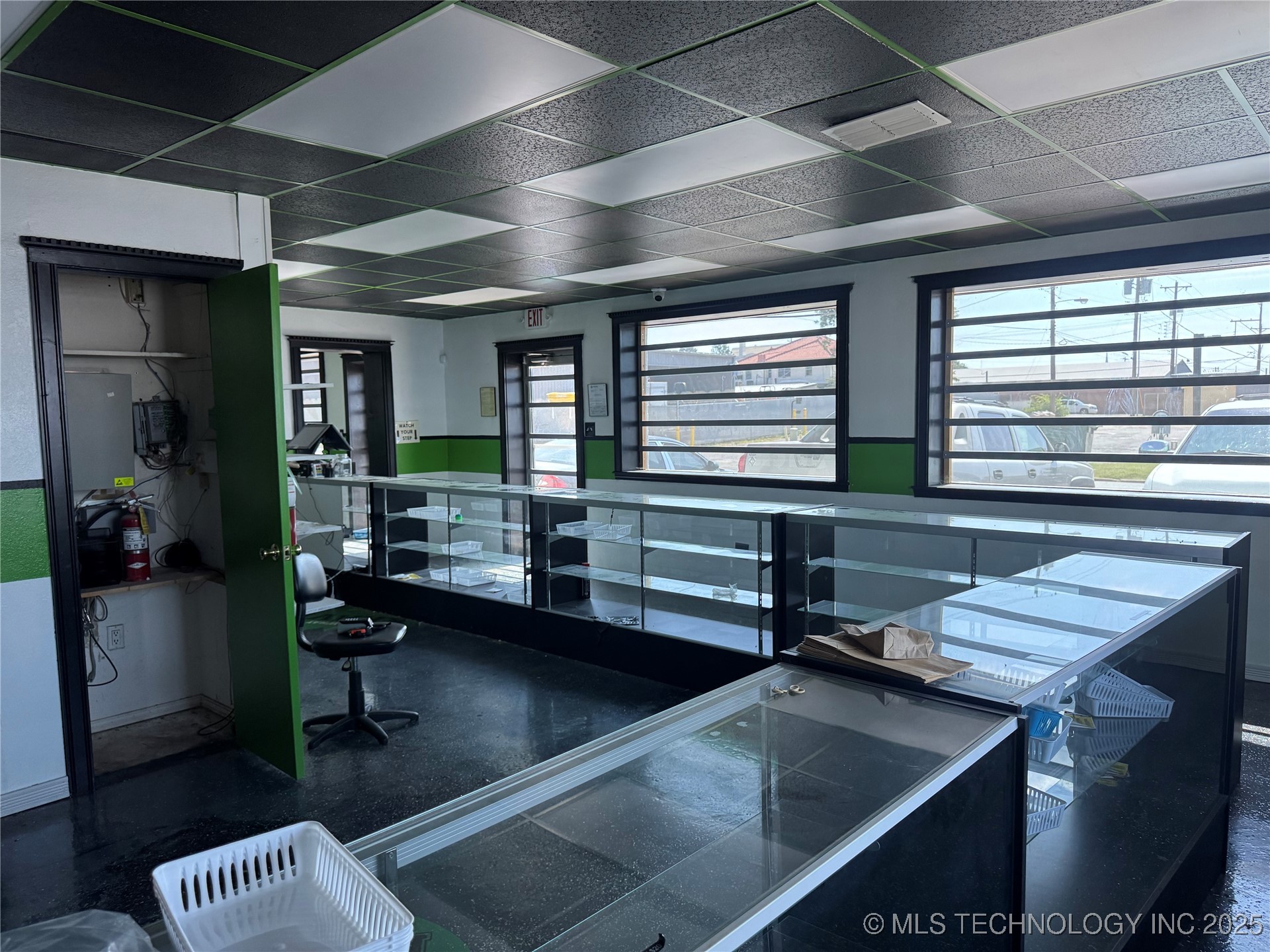 109 N 6th Property Photo 6