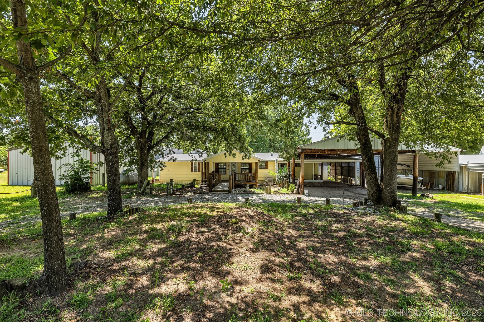 420448 E 1175 Road Property Photo 1