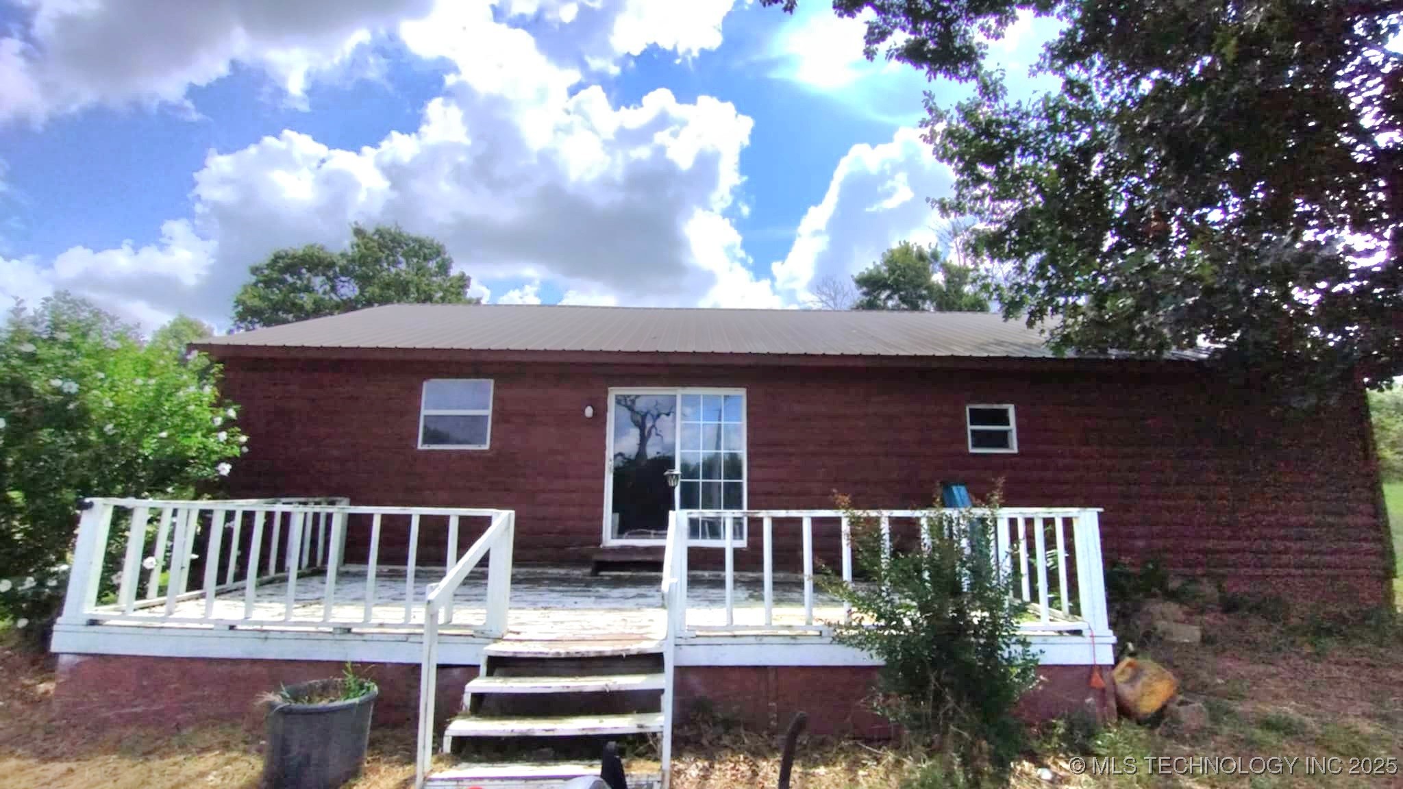 475834 E 649 Road Property Photo 5