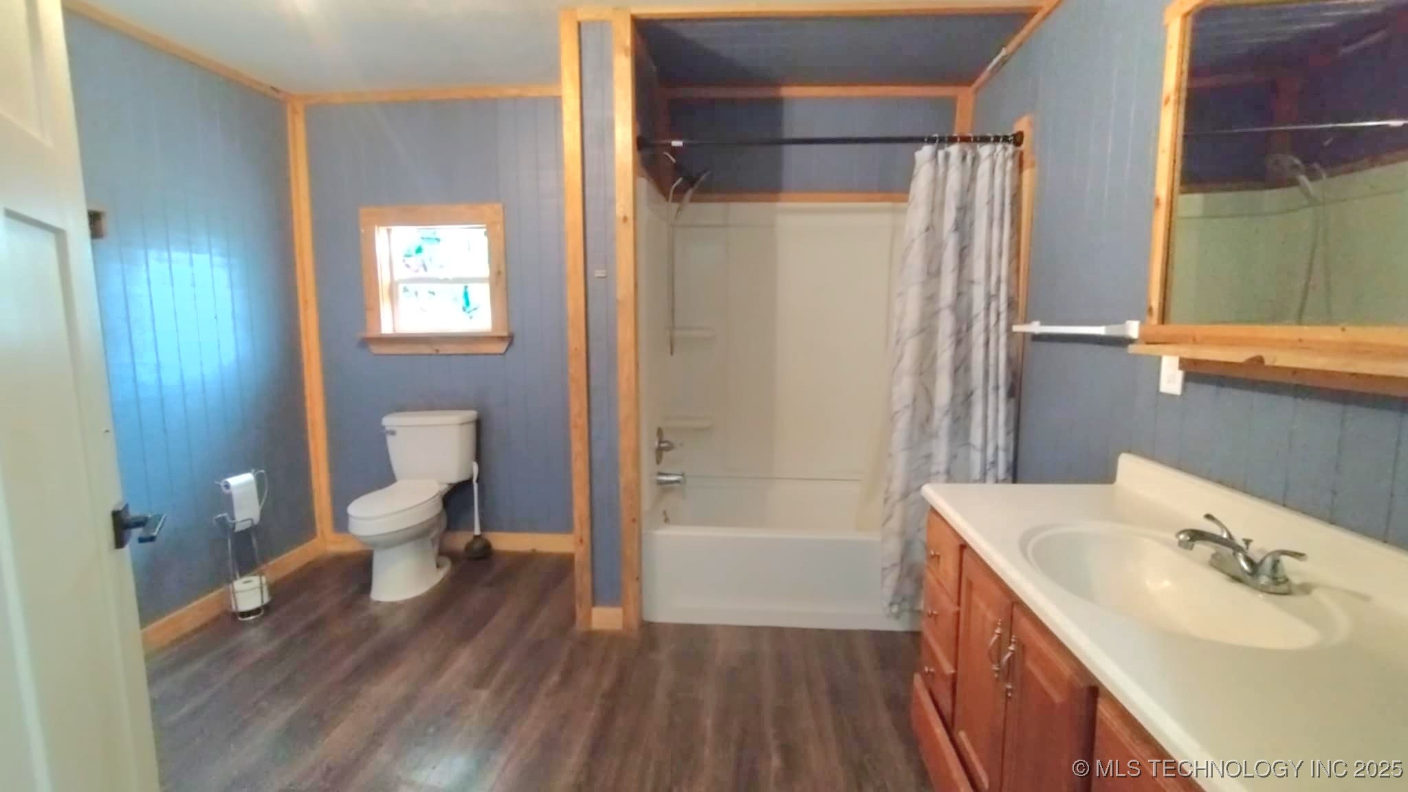 475834 E 649 Road Property Photo 16