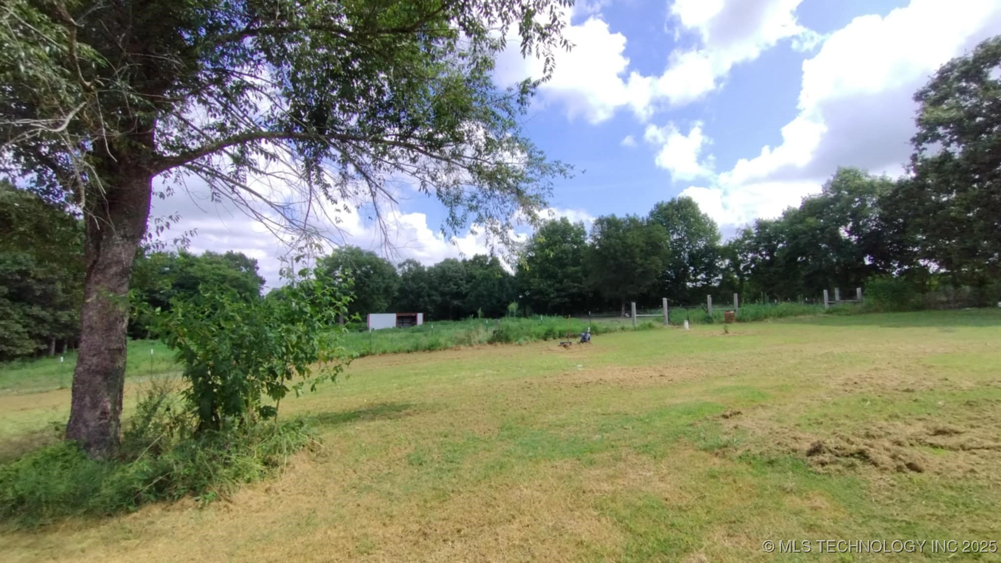 475834 E 649 Road Property Photo 32