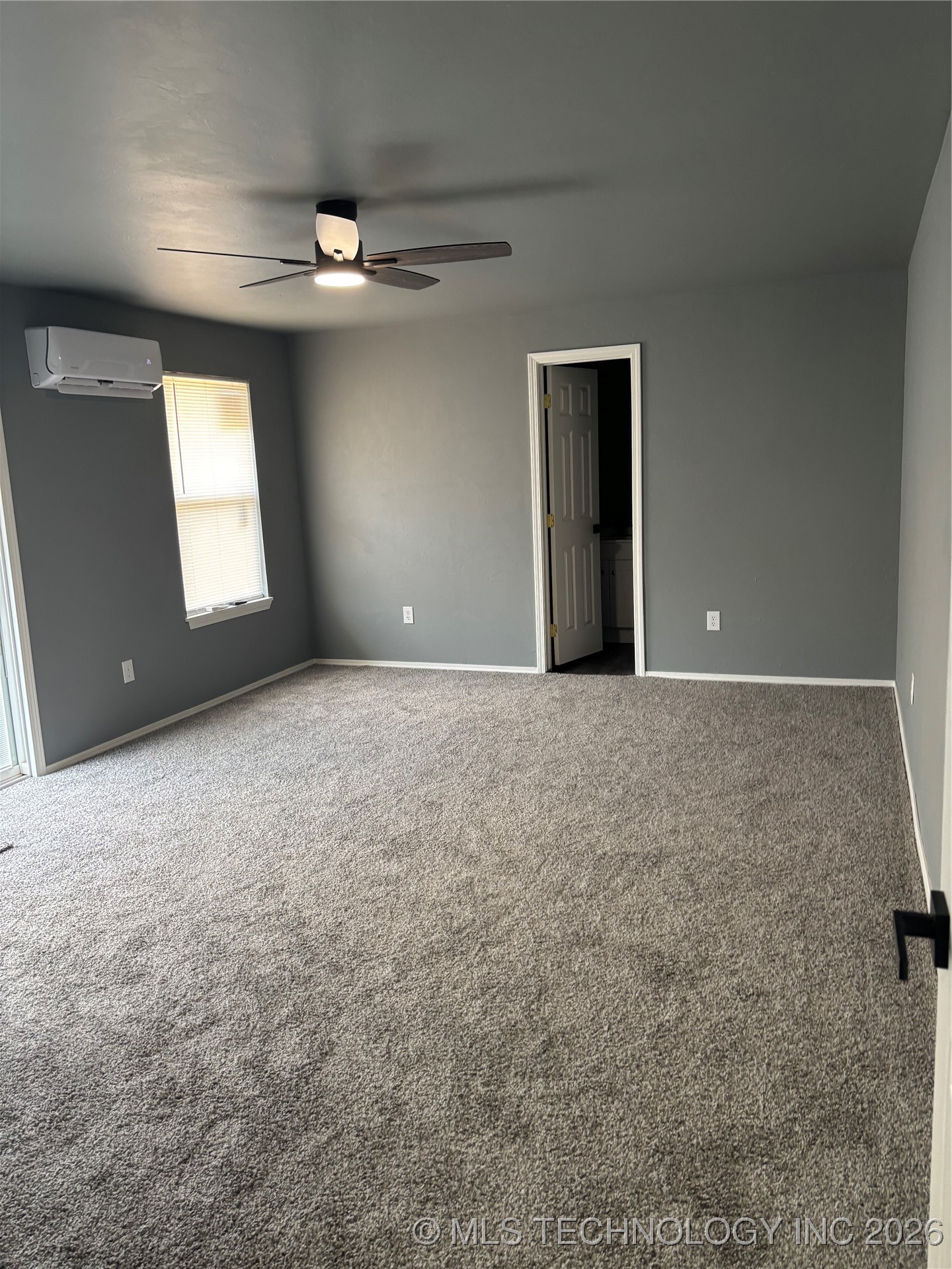 1436 E Moses Street Property Photo 8