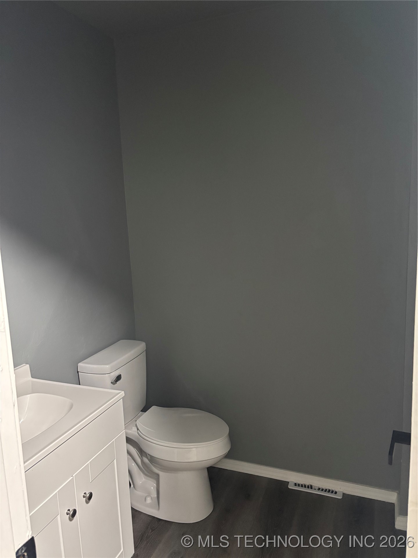 1436 E Moses Street Property Photo 9