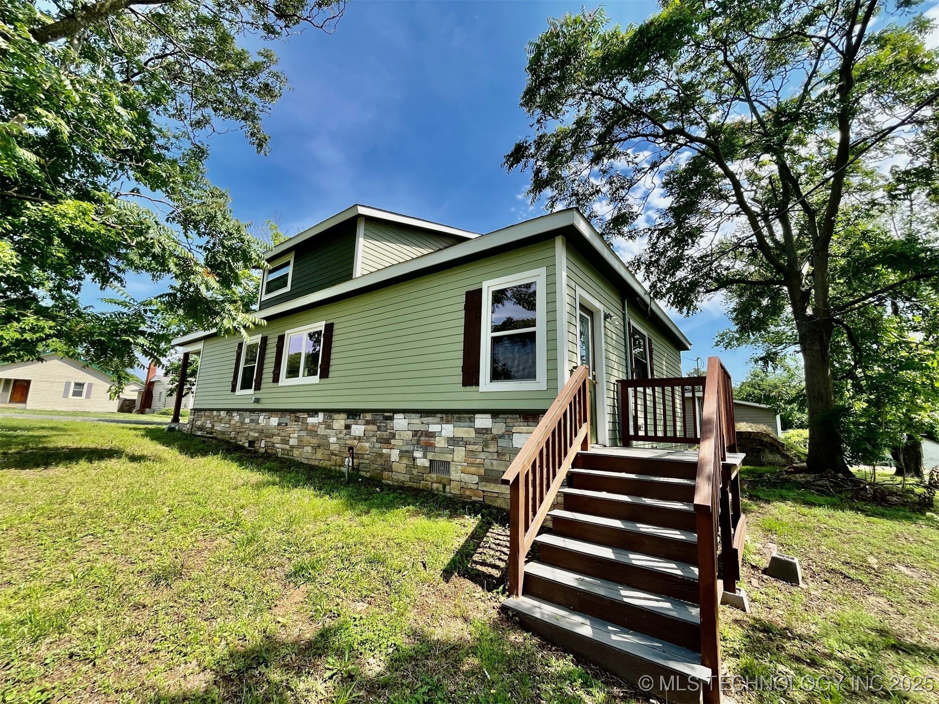 301 S Water Street Property Photo 6