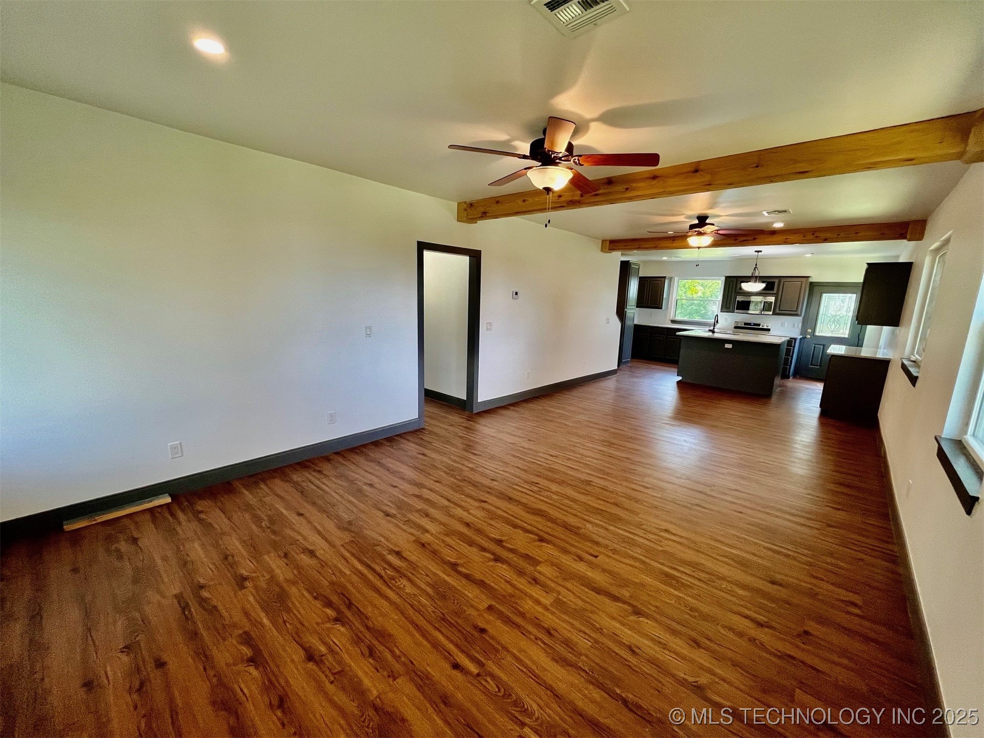 301 S Water Street Property Photo 8