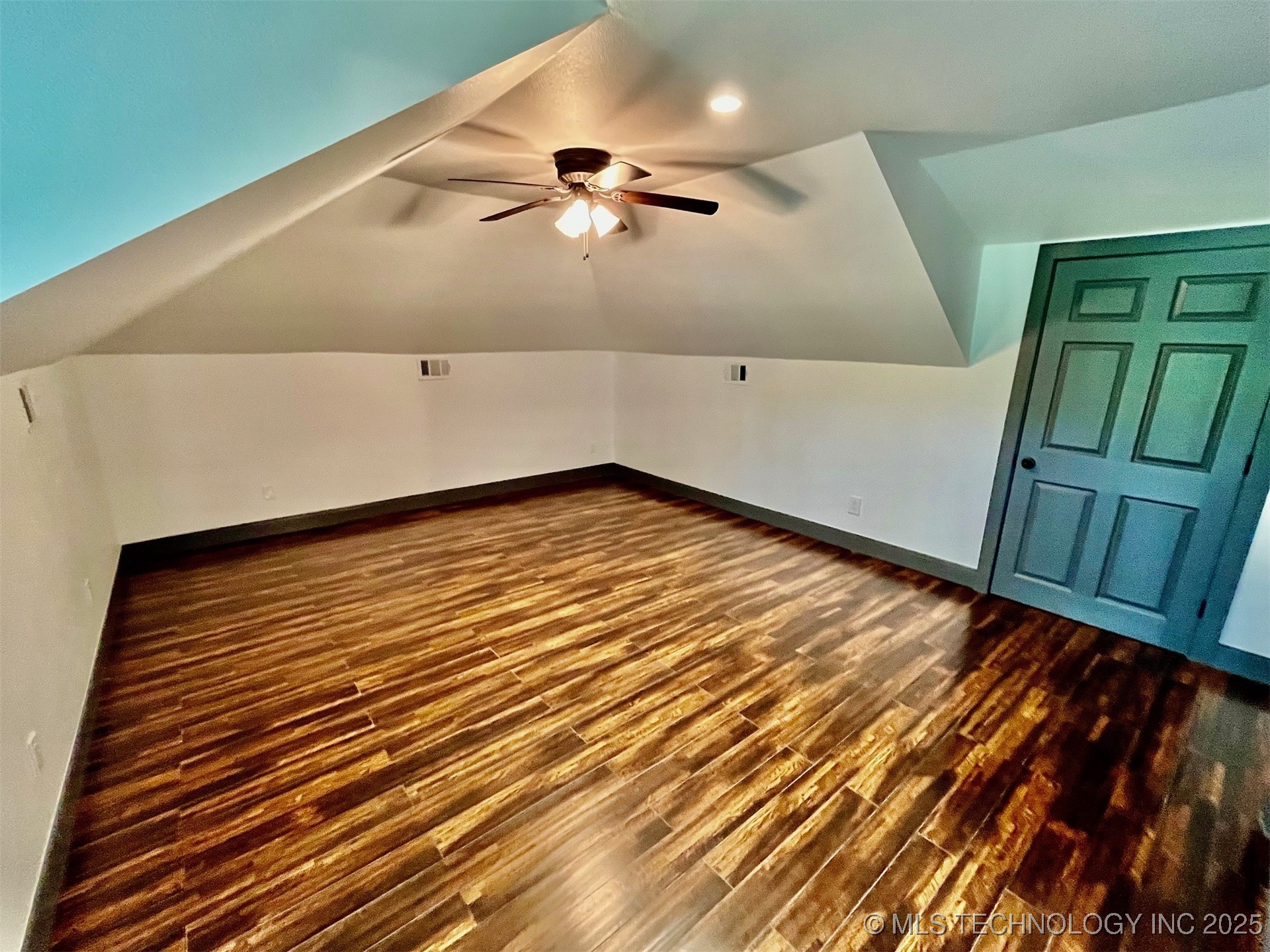 301 S Water Street Property Photo 18