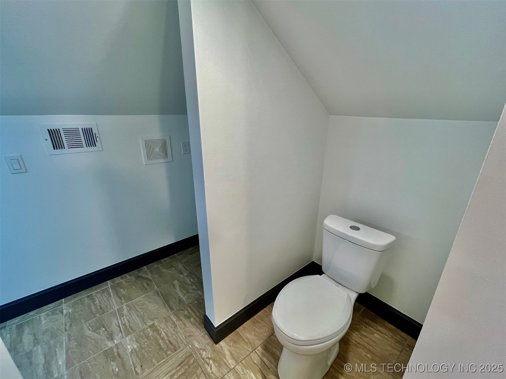 301 S Water Street Property Photo 24