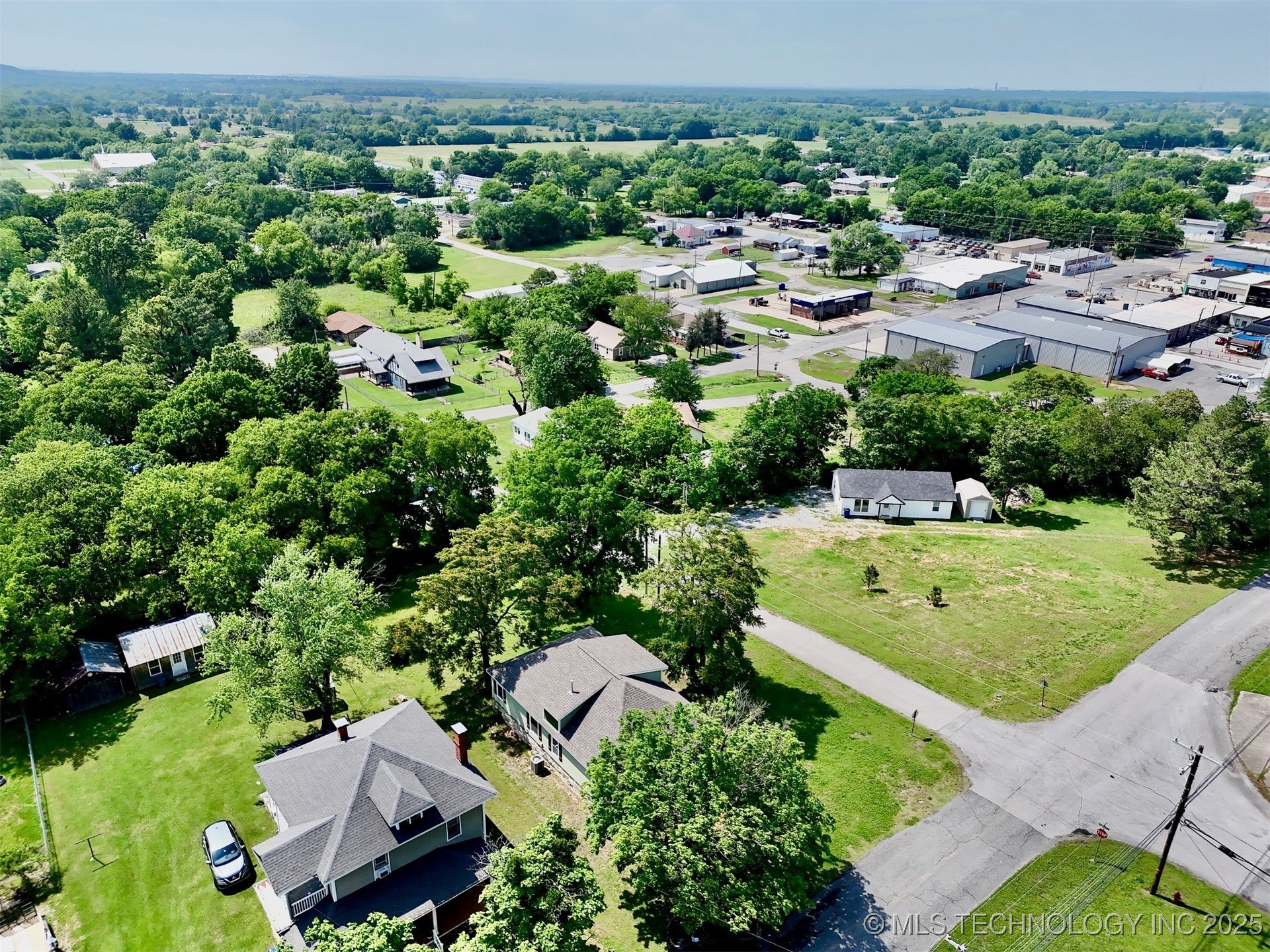 301 S Water Street Property Photo 35