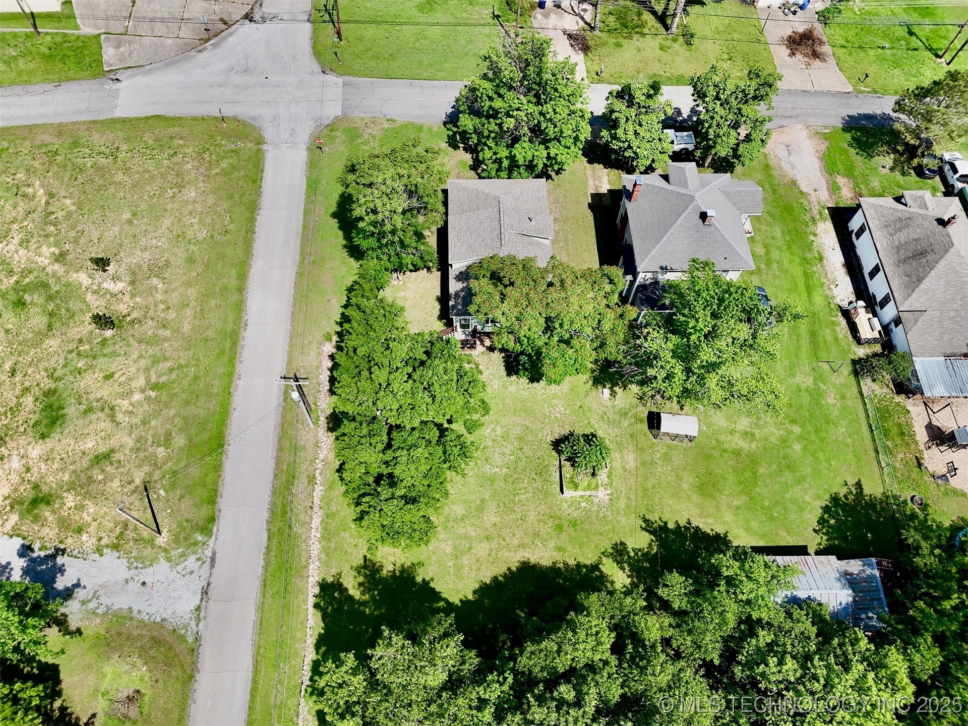 301 S Water Street Property Photo 38