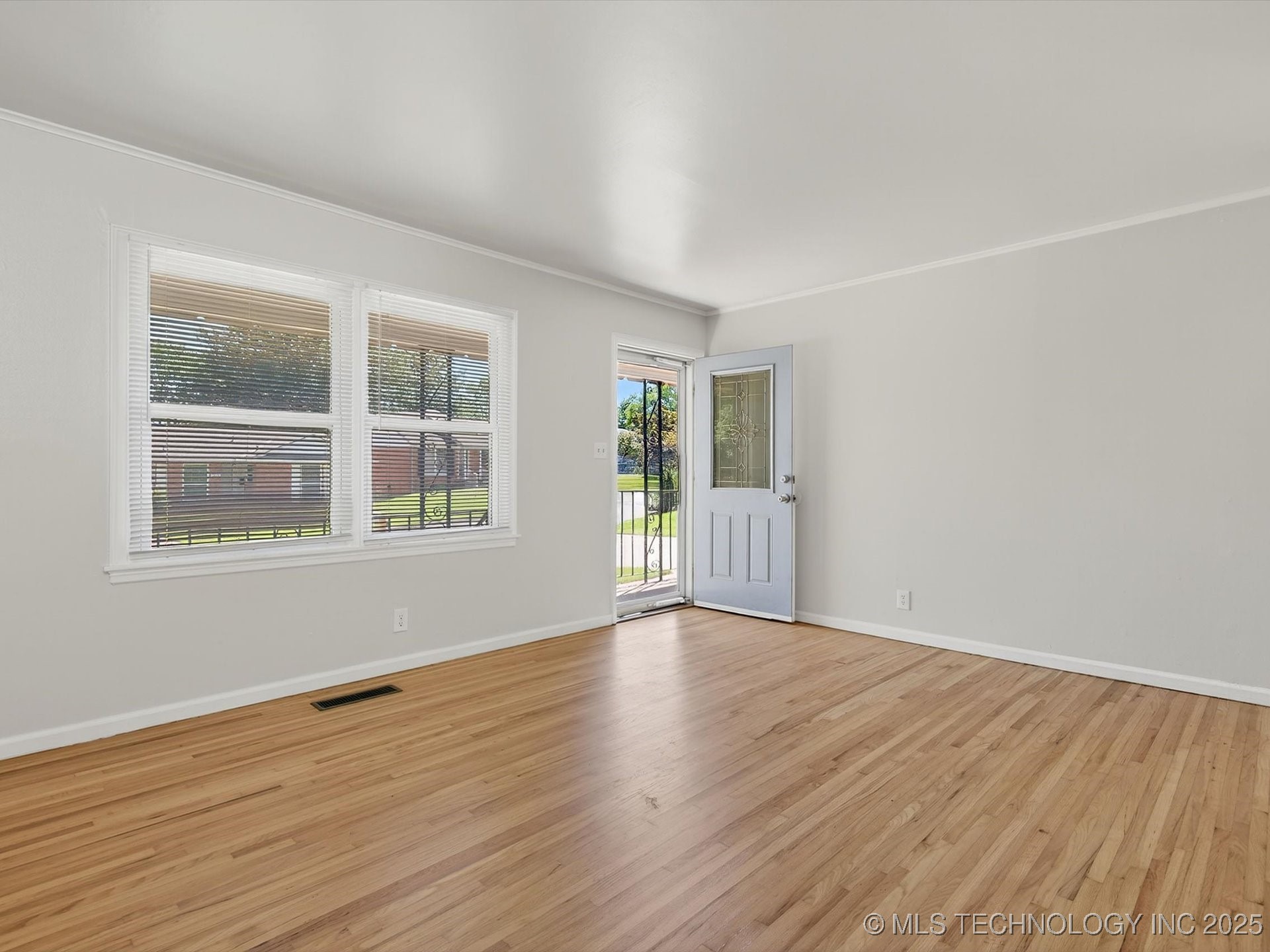 5012 Allen Court Property Photo 5