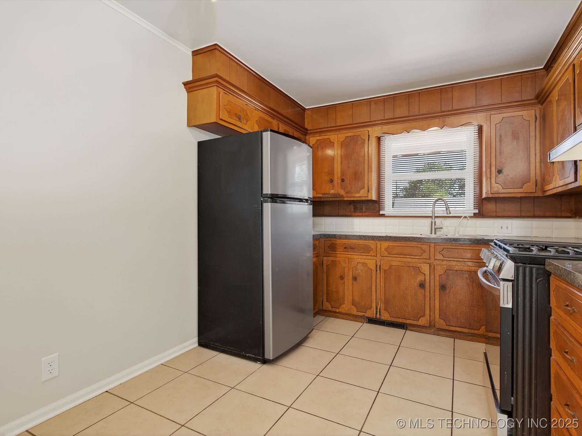 5012 Allen Court Property Photo 9