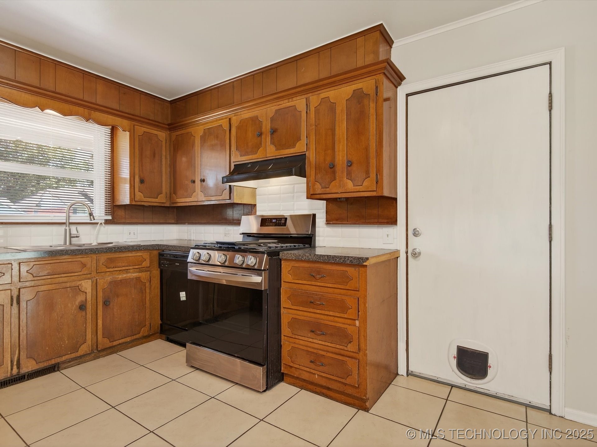 5012 Allen Court Property Photo 10