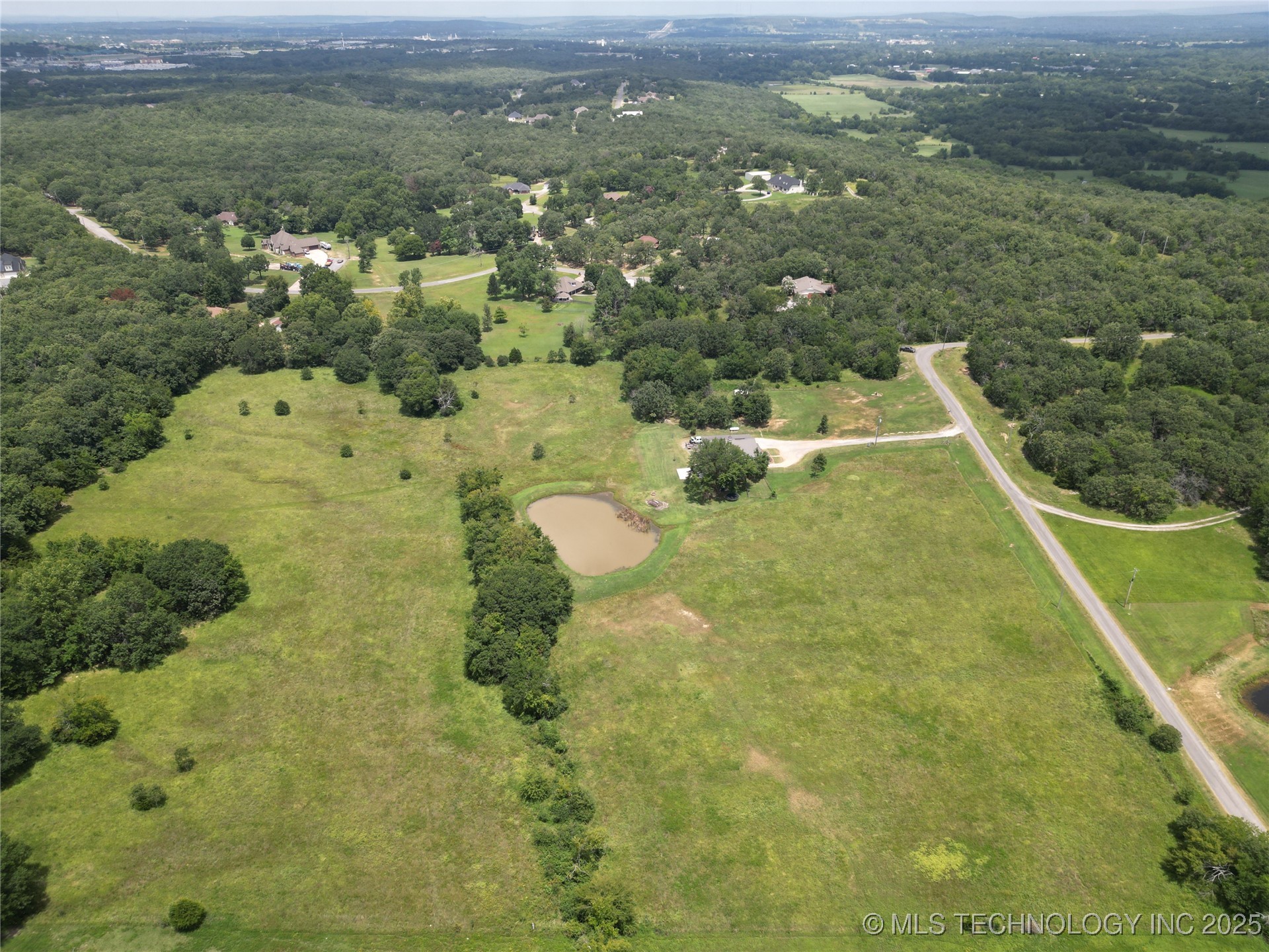 260 W Buttermilk Property Photo 5