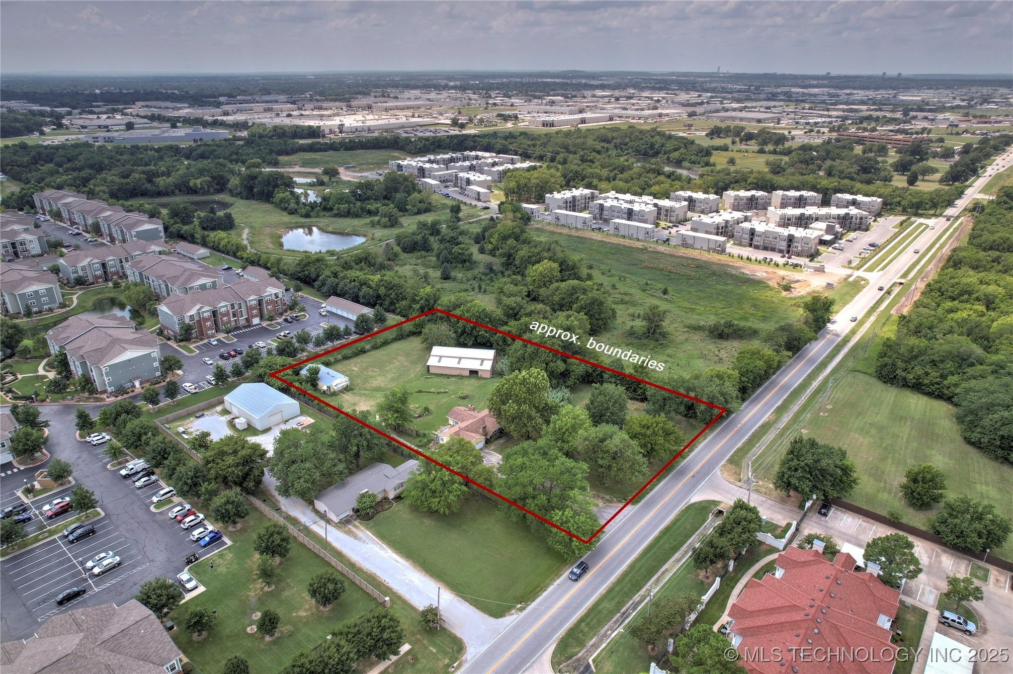 2435 W Omaha Street Property Photo 14