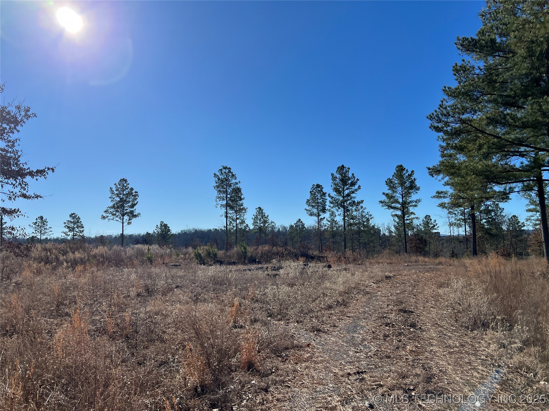 1 Riverside Property Photo 12