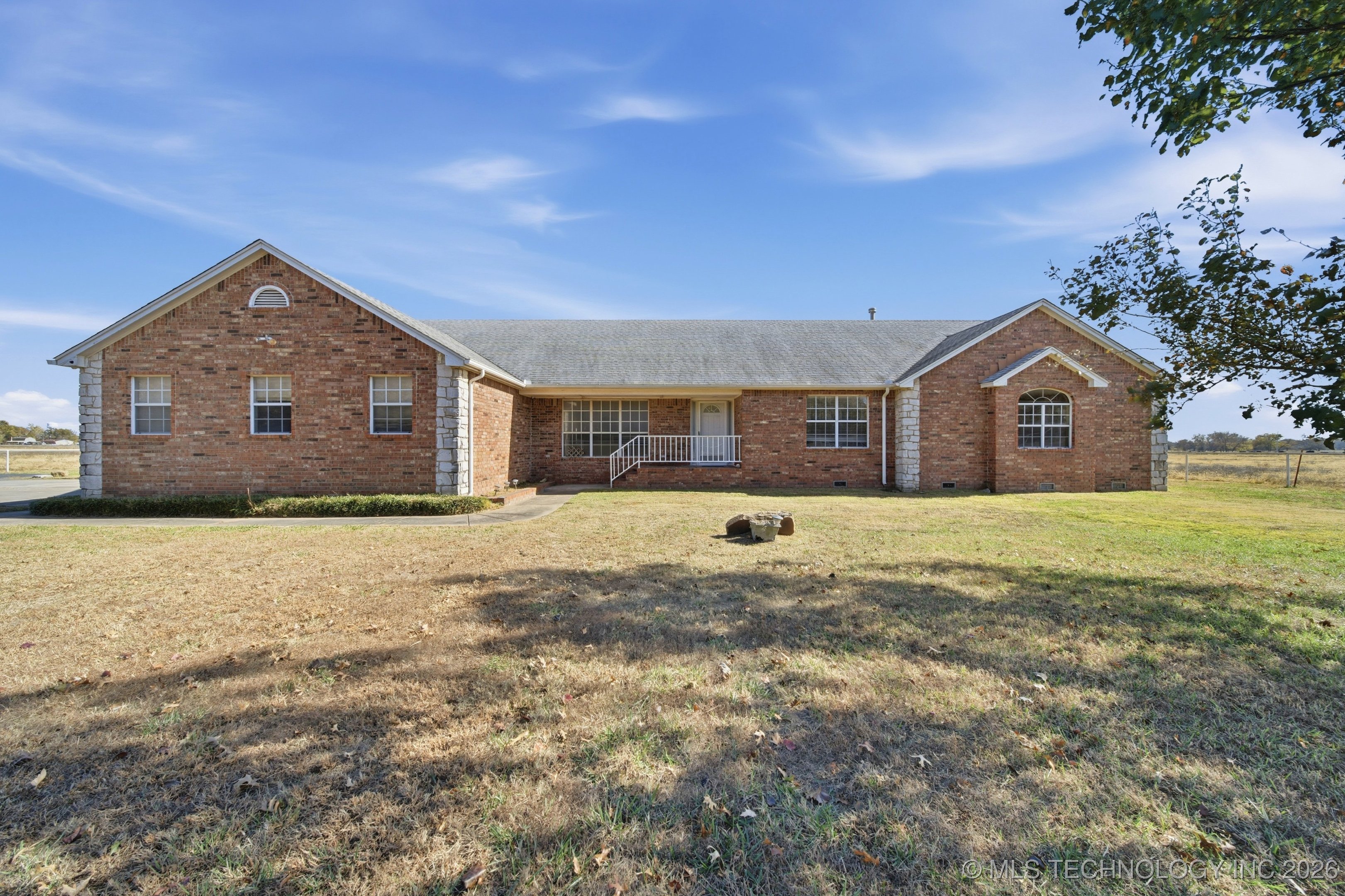 1 W 204th Street Property Photo 2