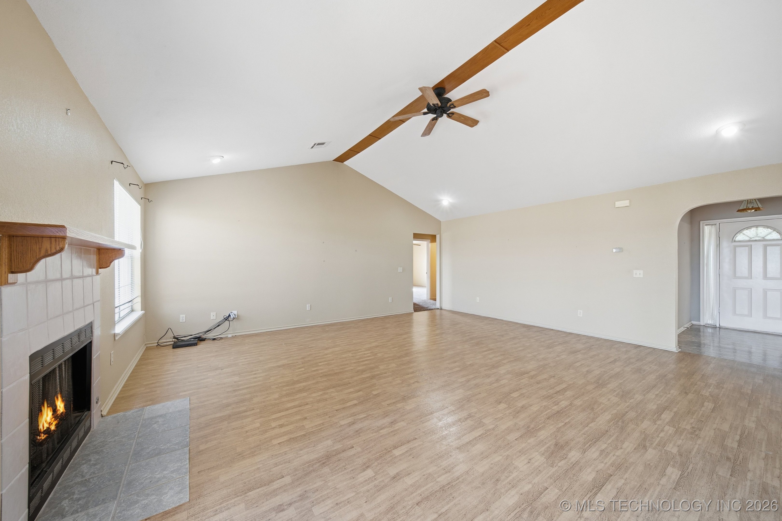 1 W 204th Street Property Photo 14