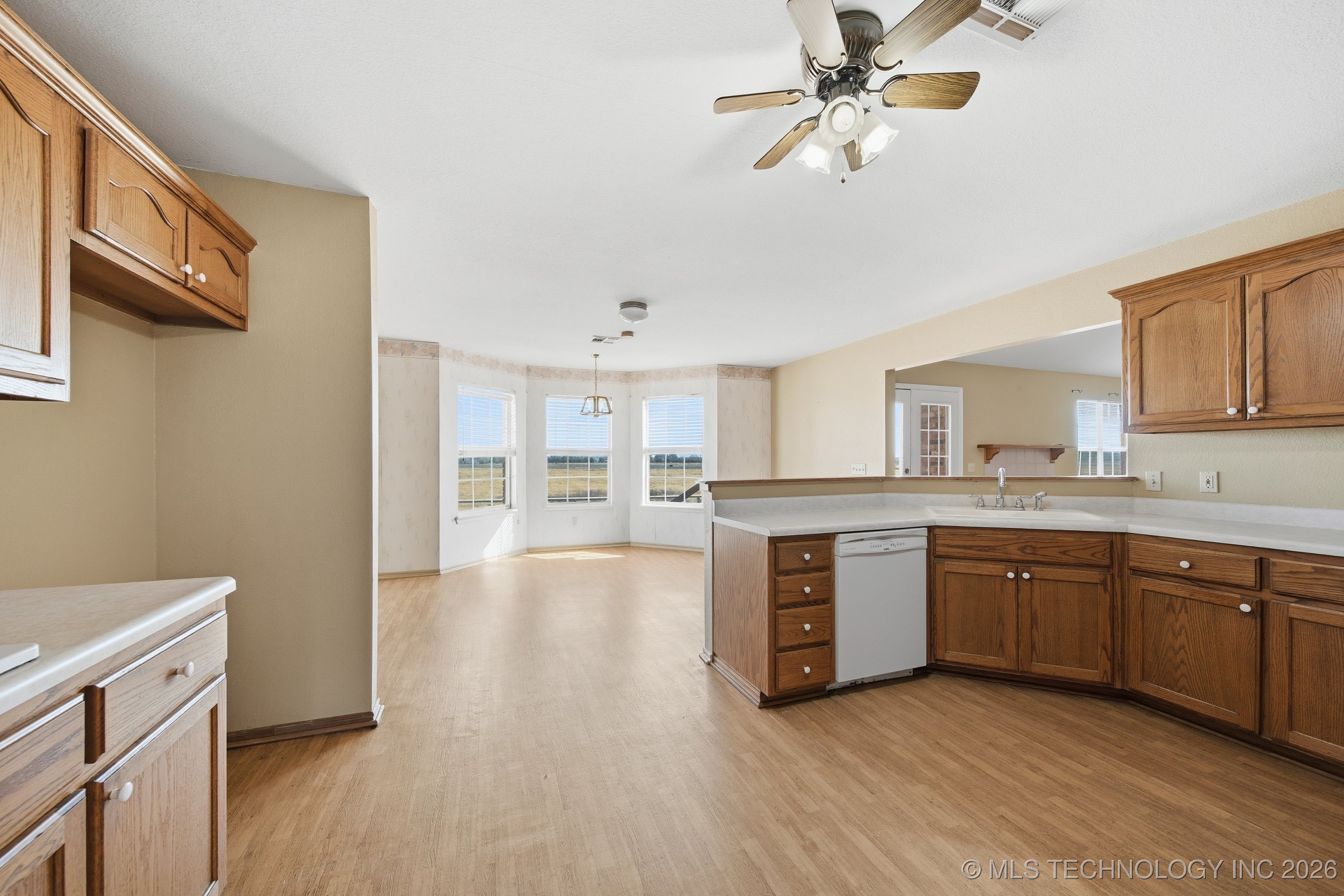 1 W 204th Street Property Photo 18