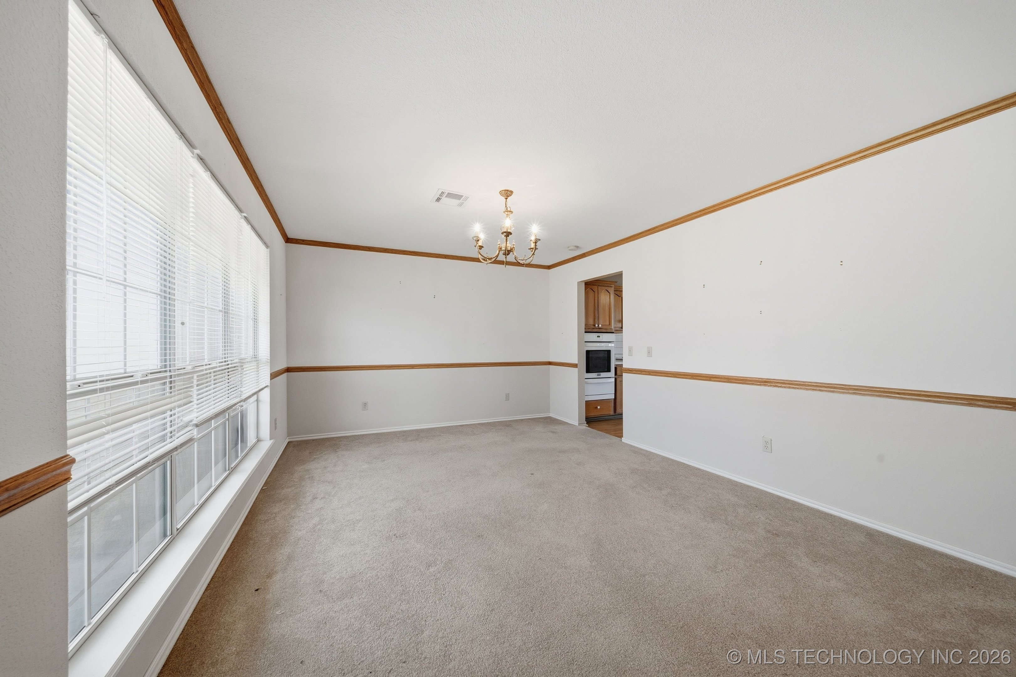 1 W 204th Street Property Photo 21