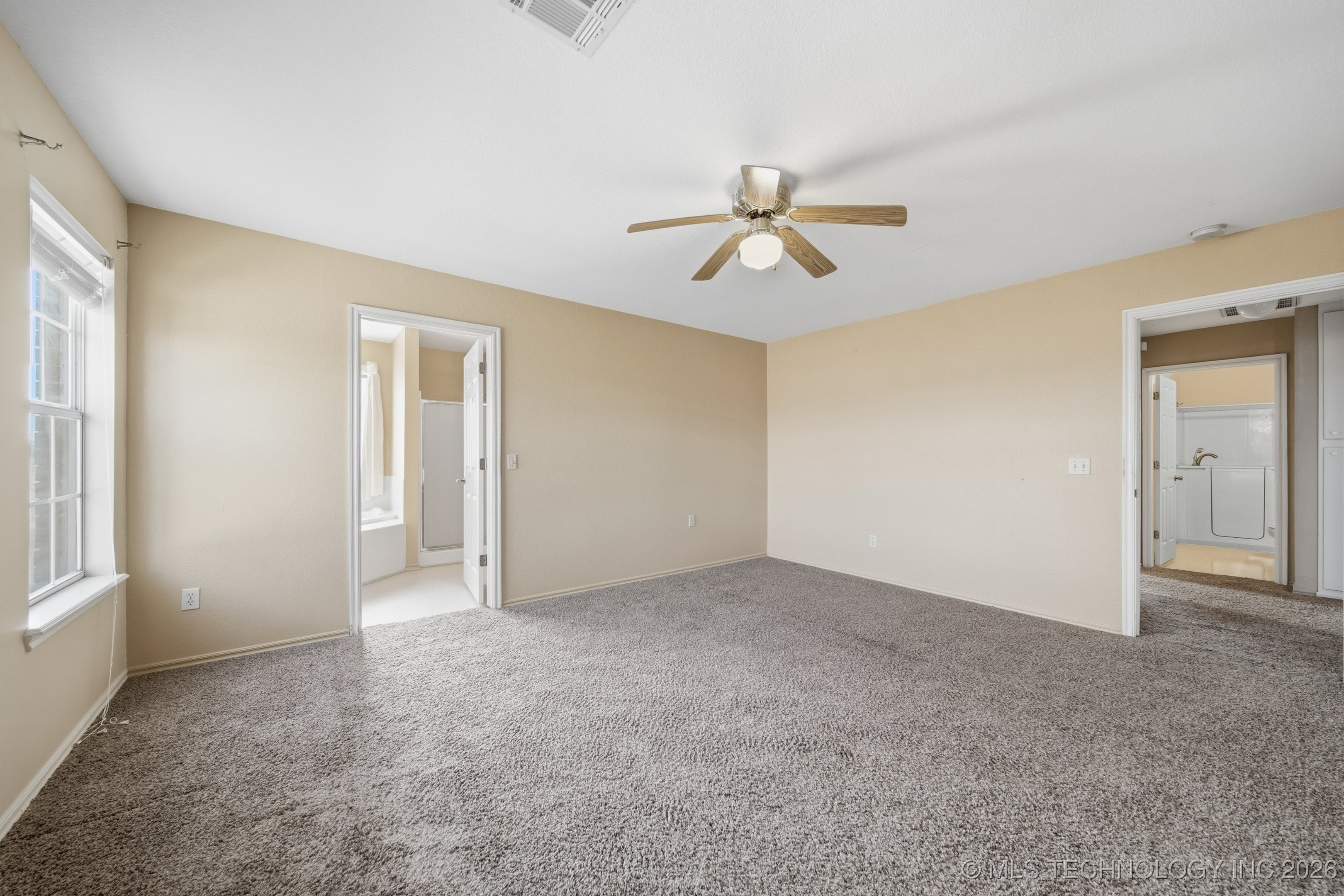 1 W 204th Street Property Photo 24