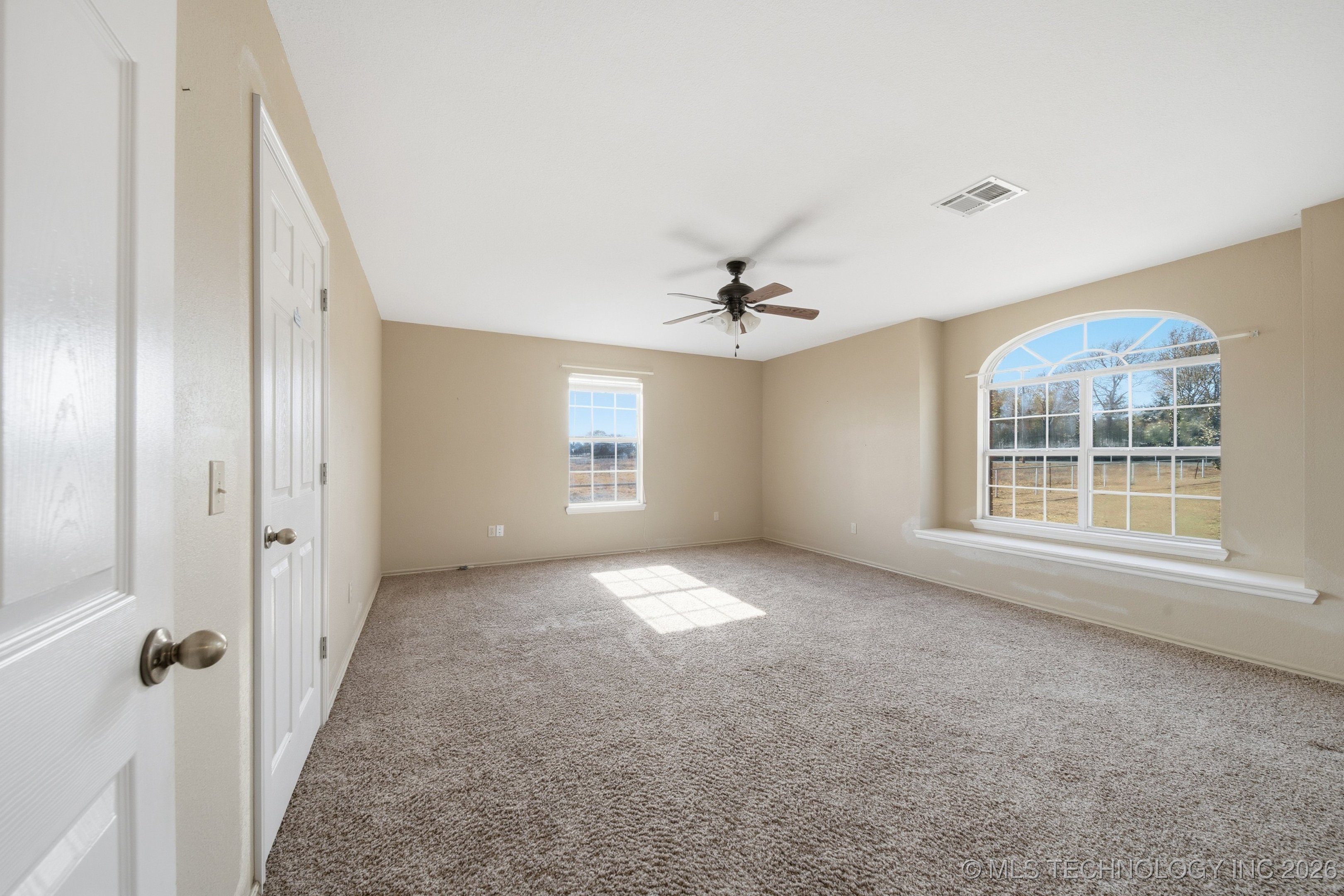 1 W 204th Street Property Photo 29