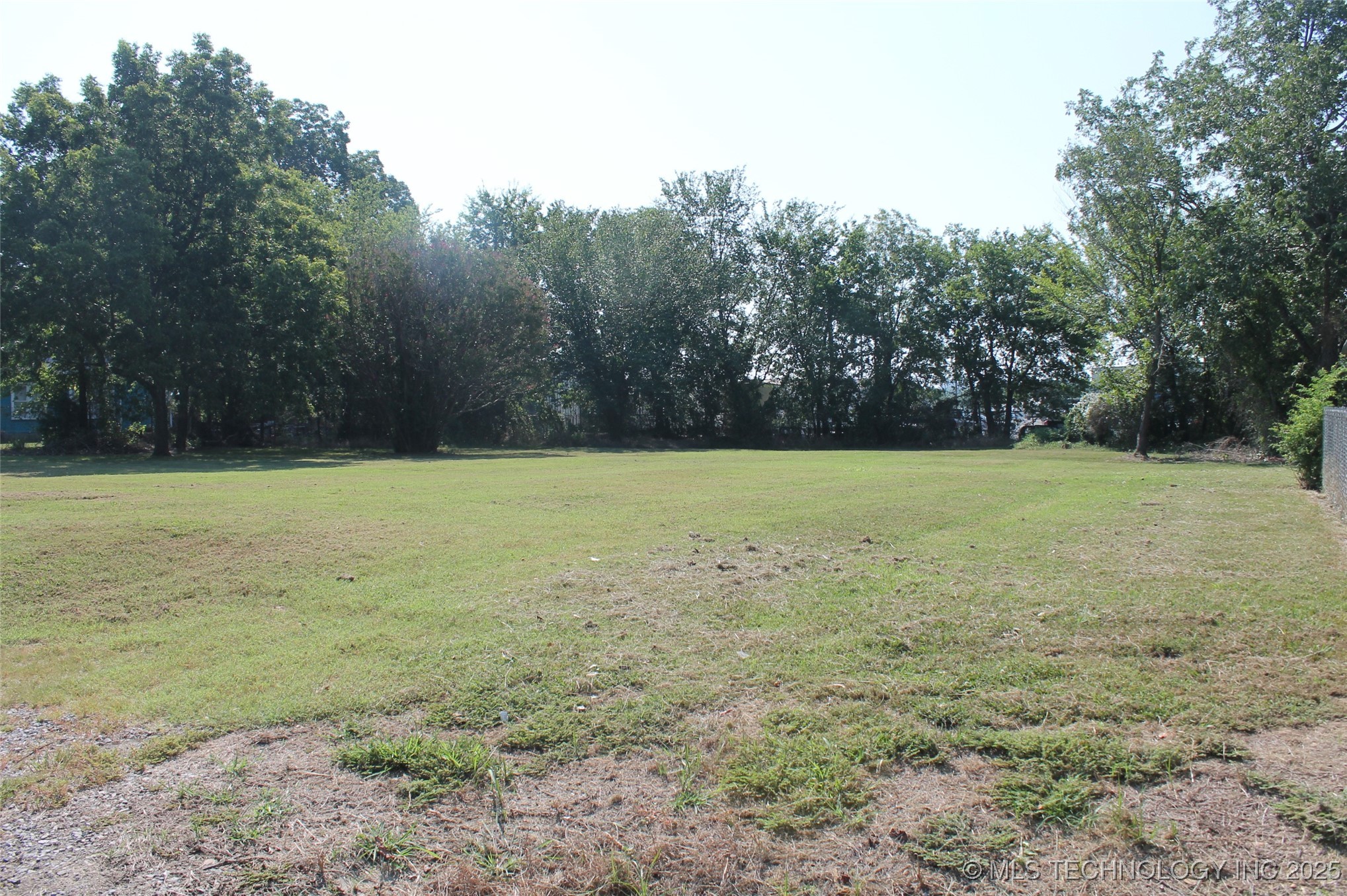 Free Road Property Photo 3