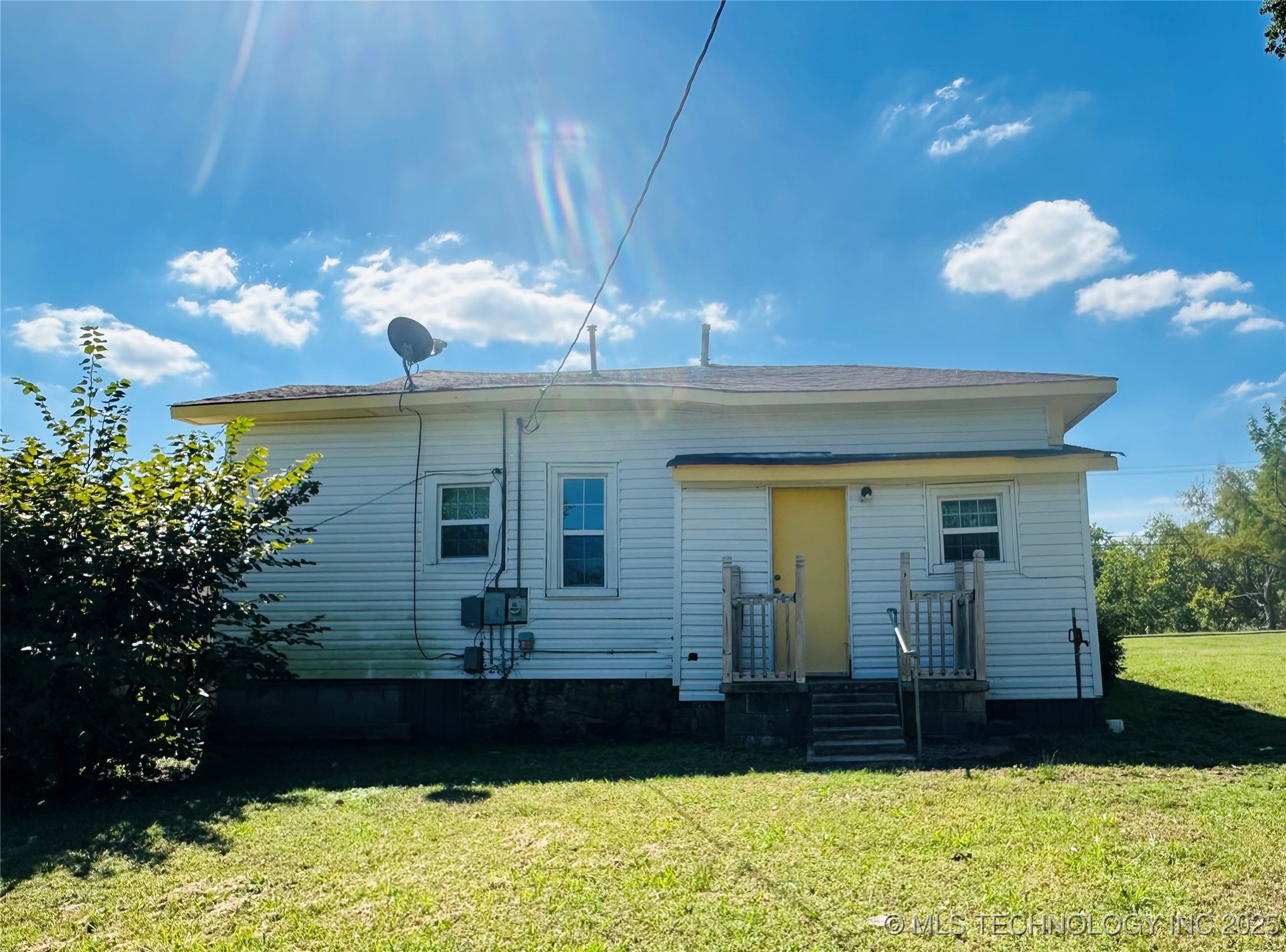 213 W Monroe Avenue Property Photo 5