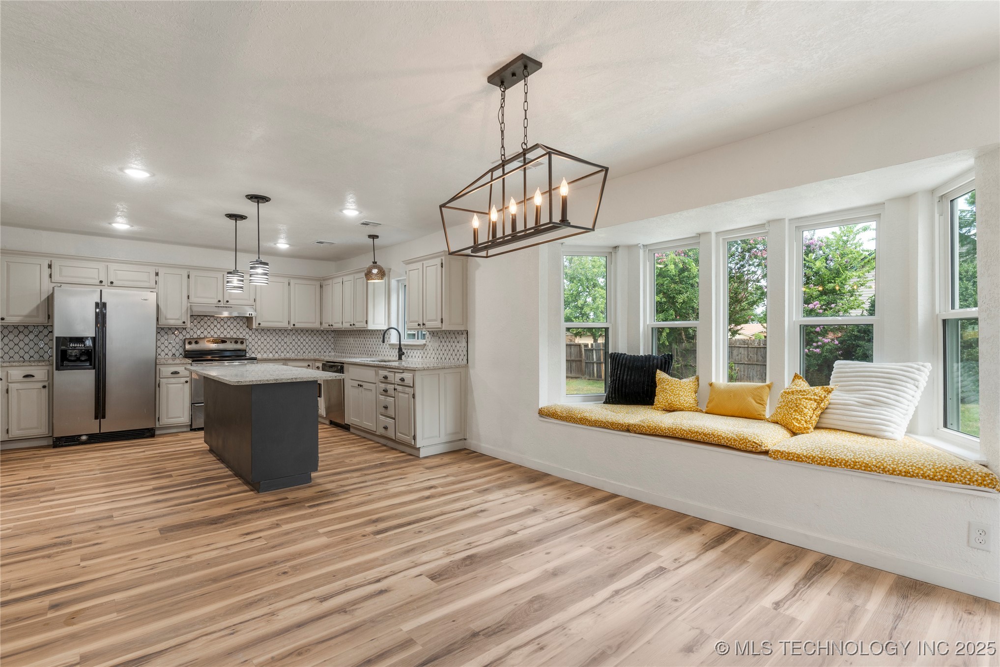 8507 E 78th Street Property Photo 11