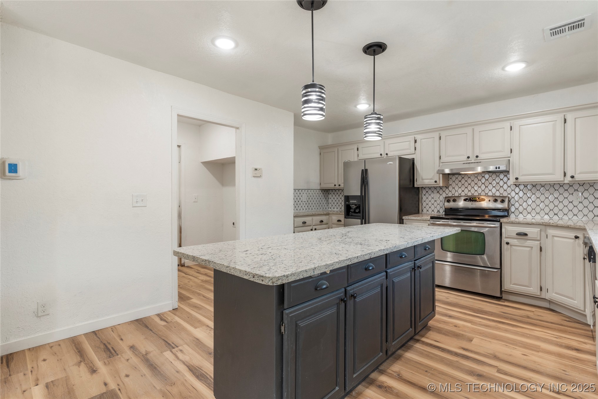 8507 E 78th Street Property Photo 16