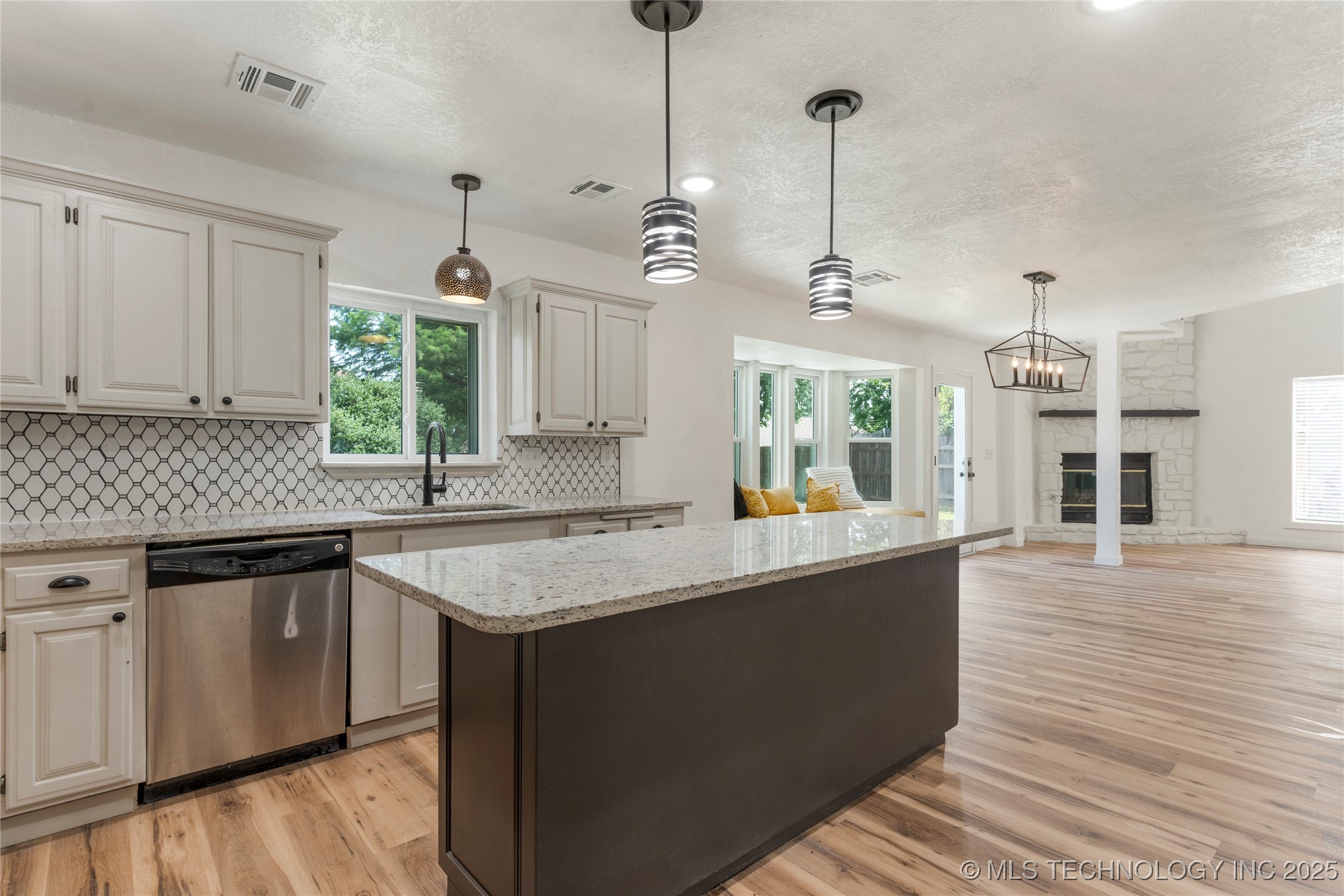 8507 E 78th Street Property Photo 19