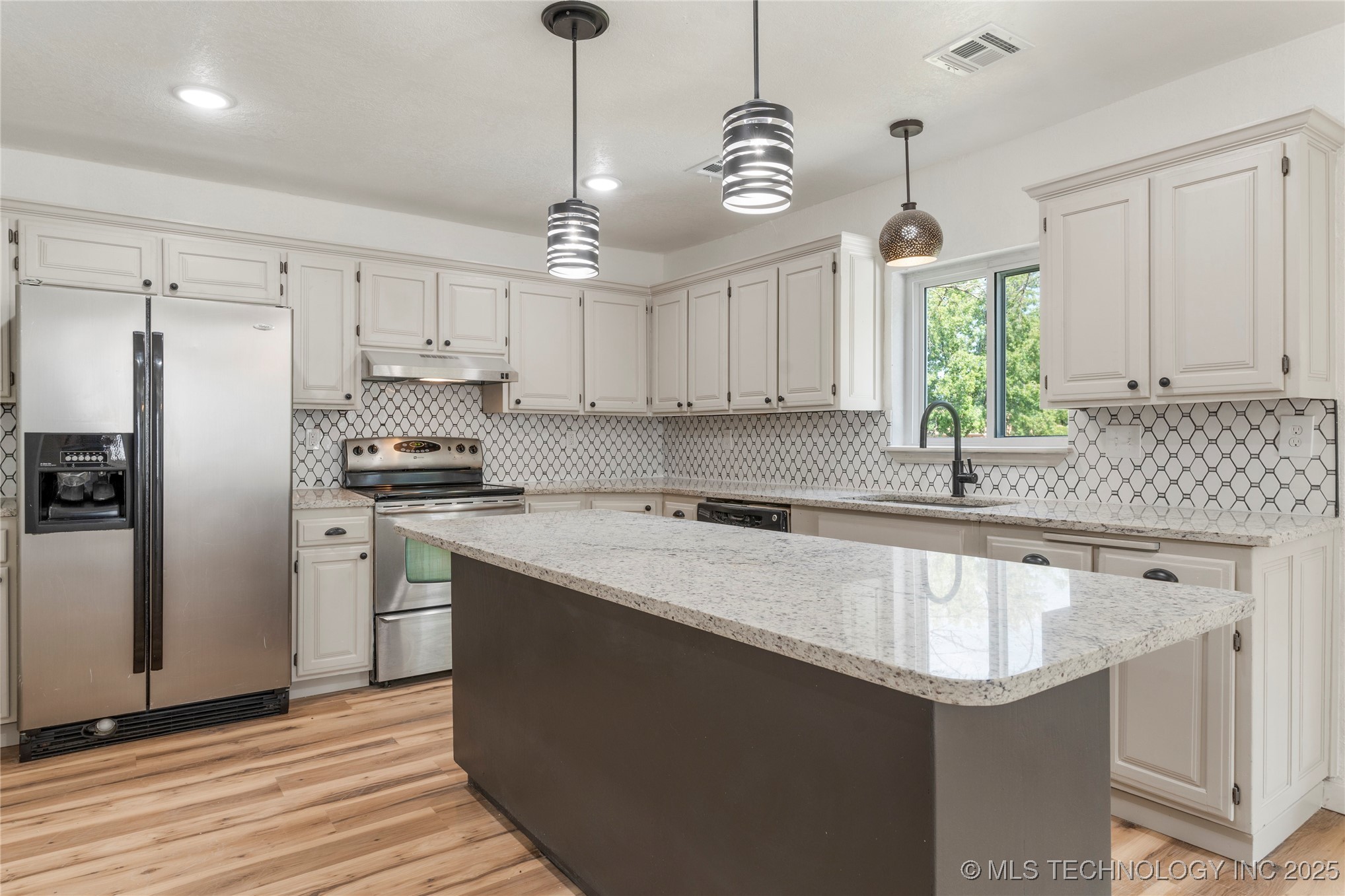 8507 E 78th Street Property Photo 22