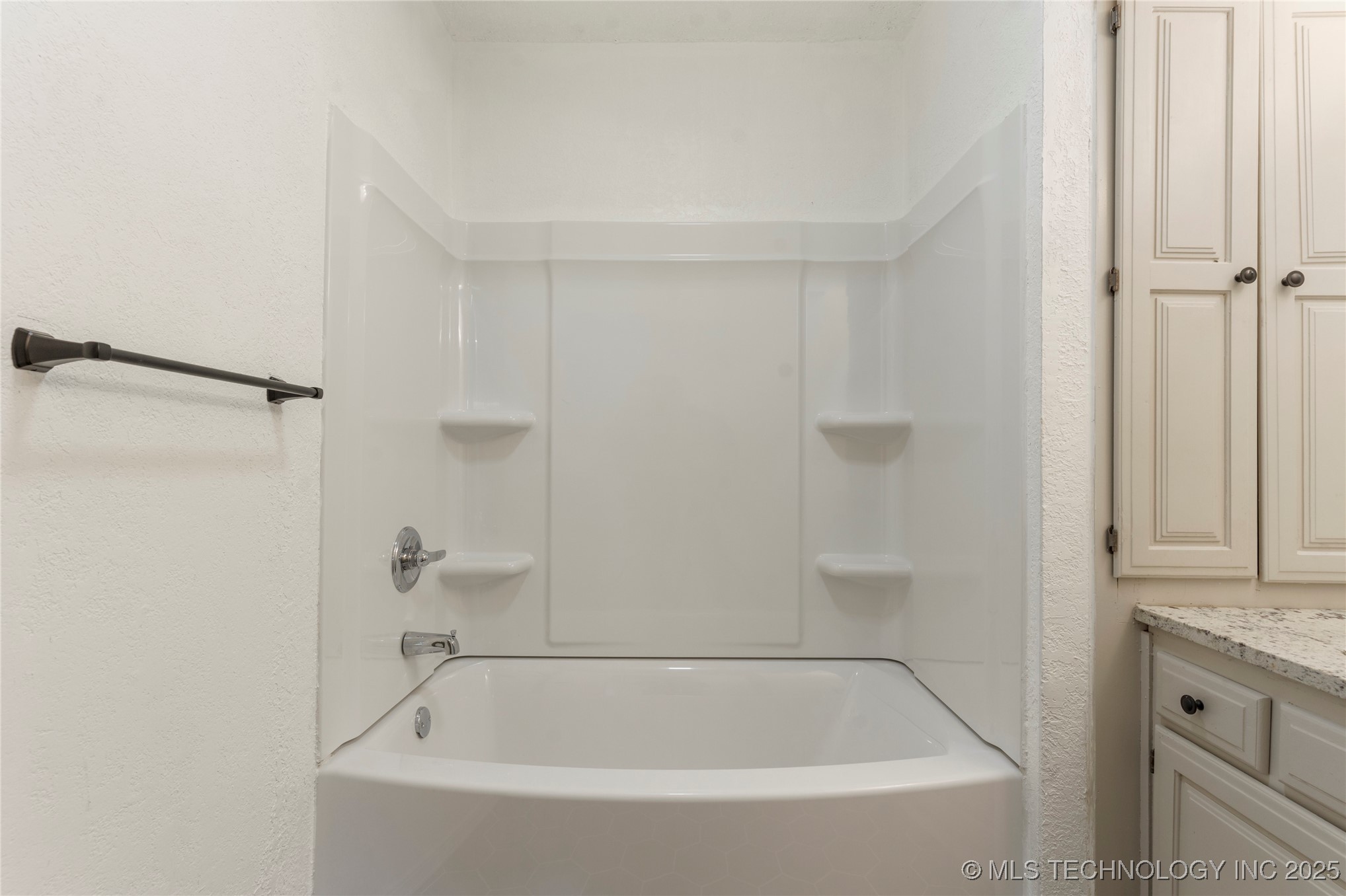 8507 E 78th Street Property Photo 39