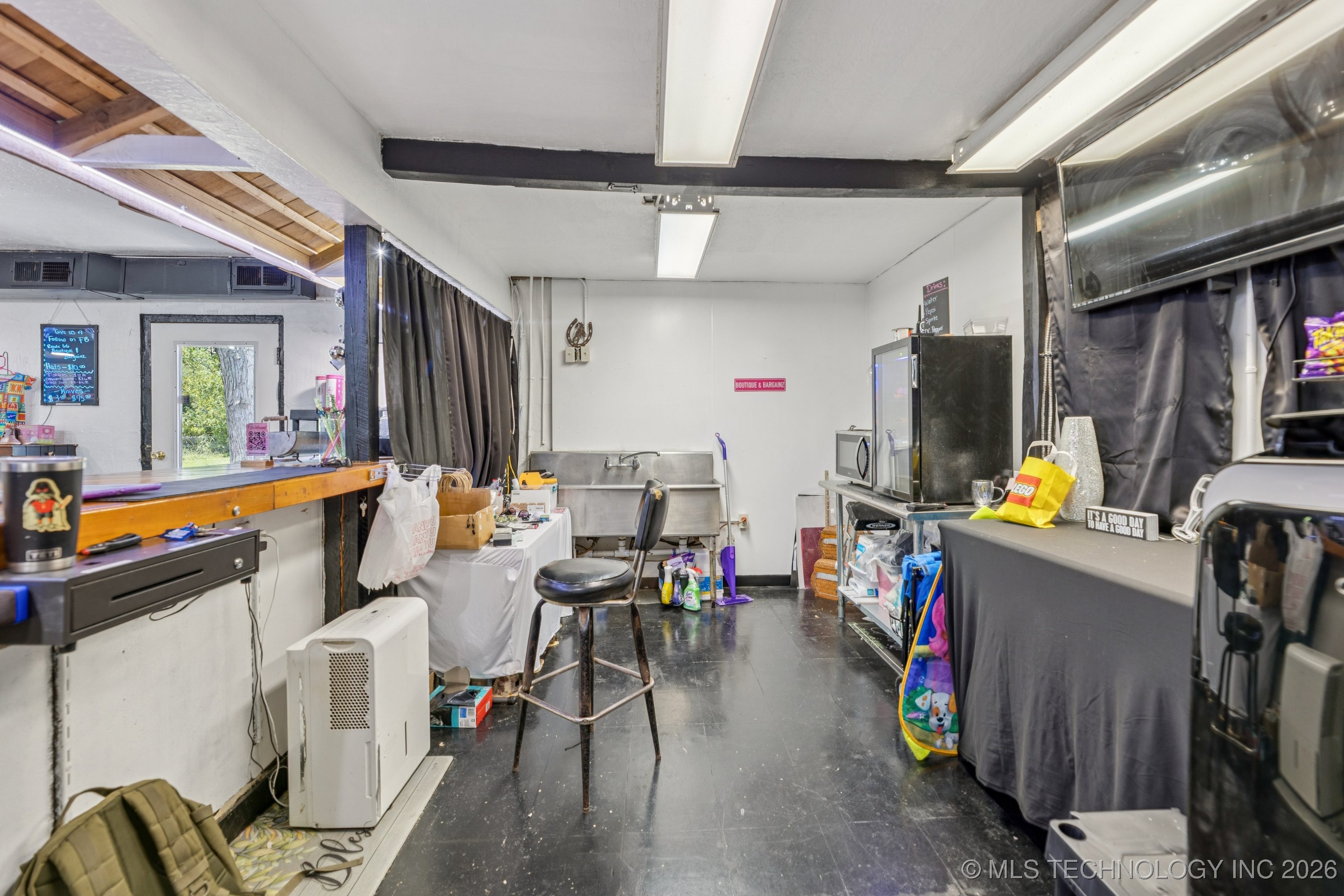 19600 S 353rd West Avenue Property Photo 9