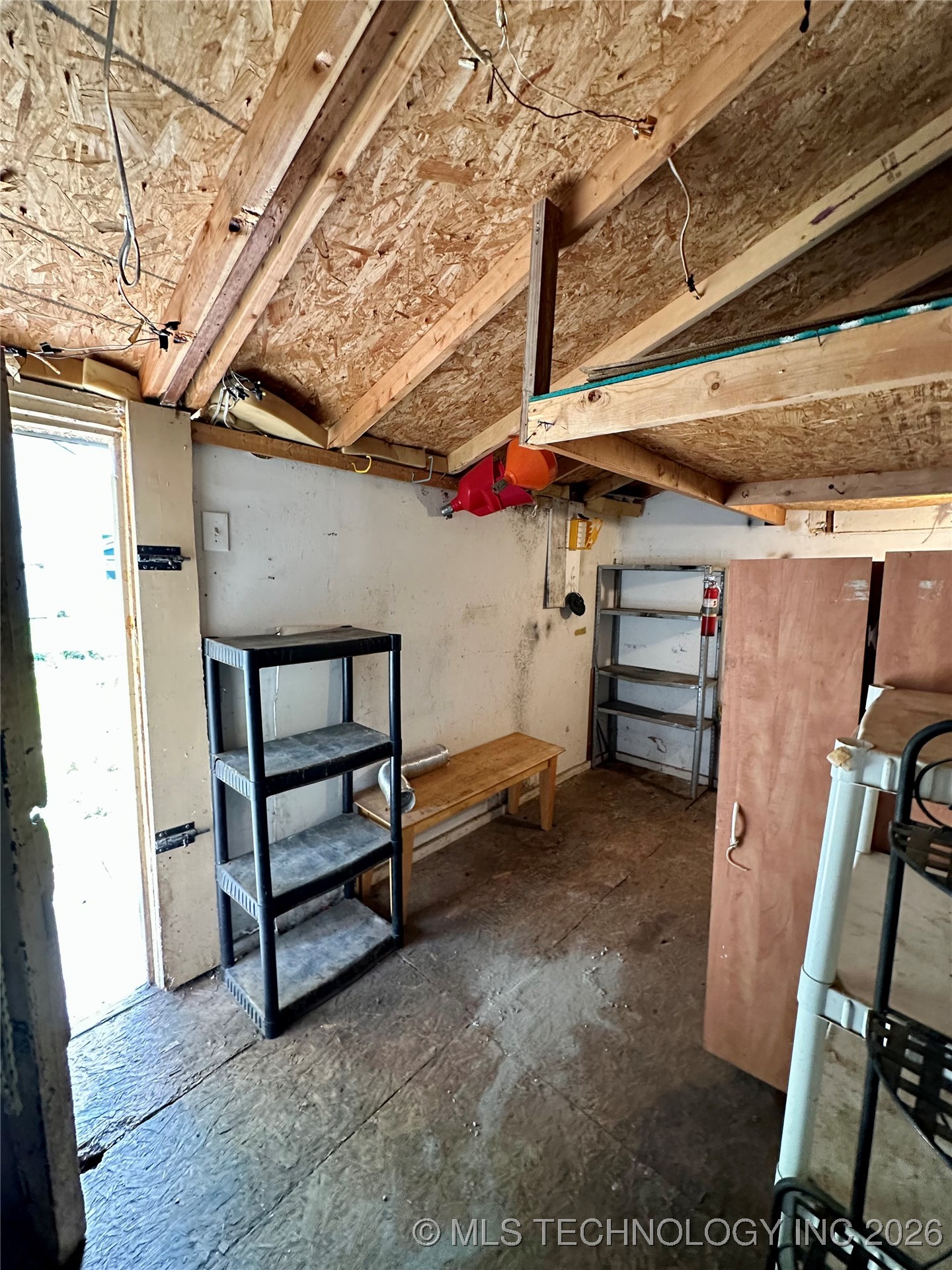 729 W 13th Property Photo 8