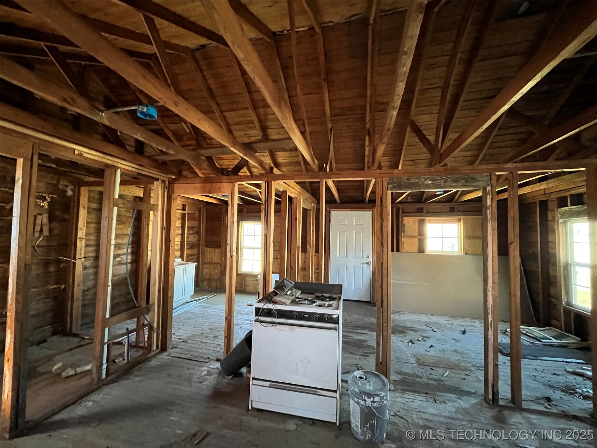 729 W 13th Property Photo 14