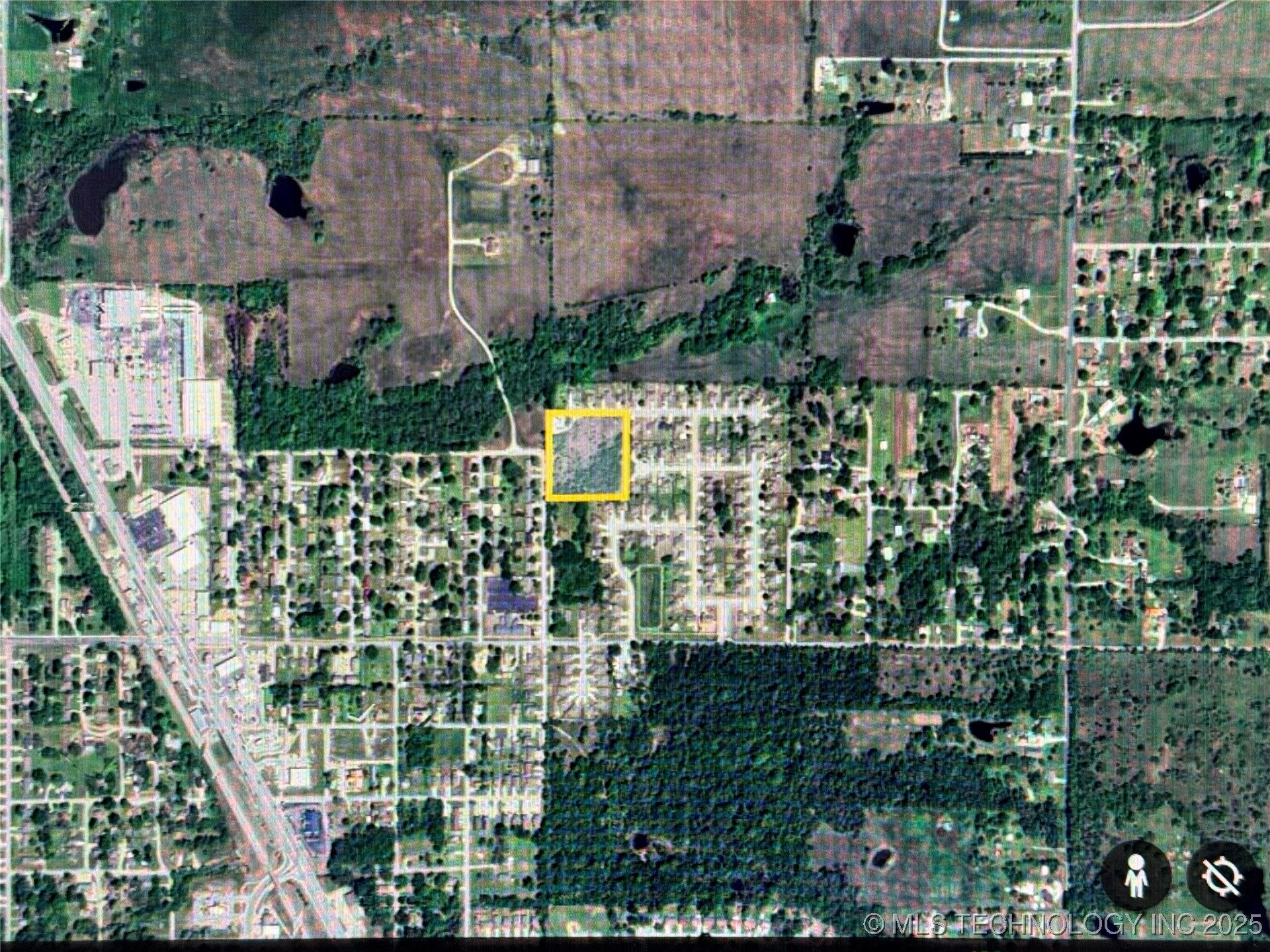 E 137 Place S Property Photo 2