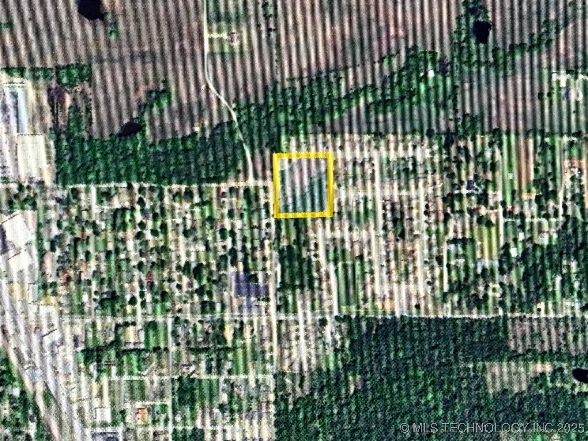 E 137 Place S Property Photo 3