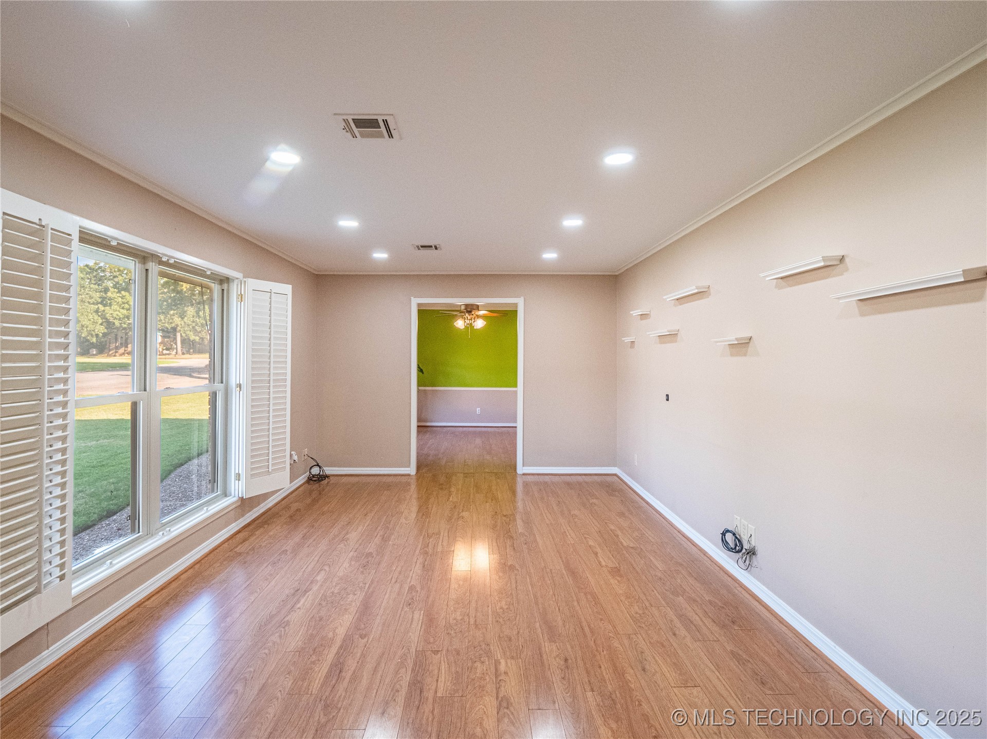 1813 Mockingbird Property Photo 16