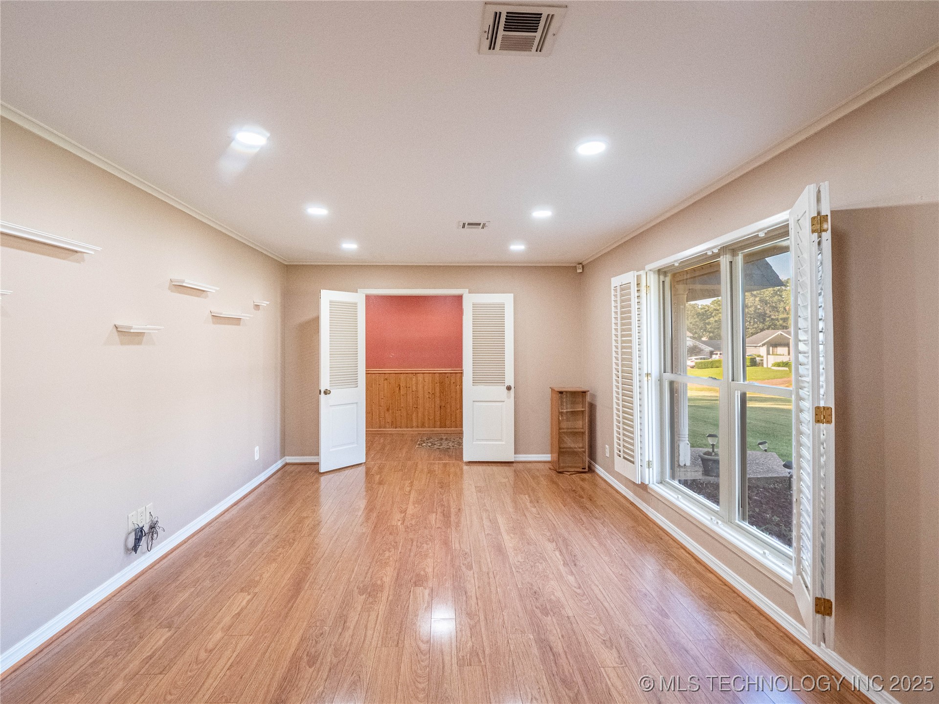 1813 Mockingbird Property Photo 19