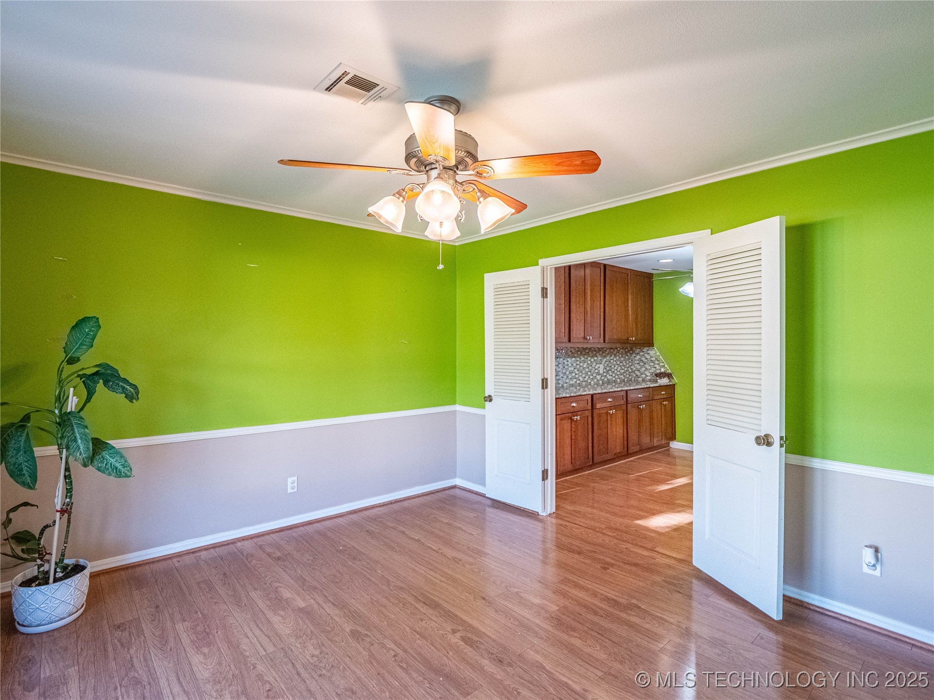 1813 Mockingbird Property Photo 21