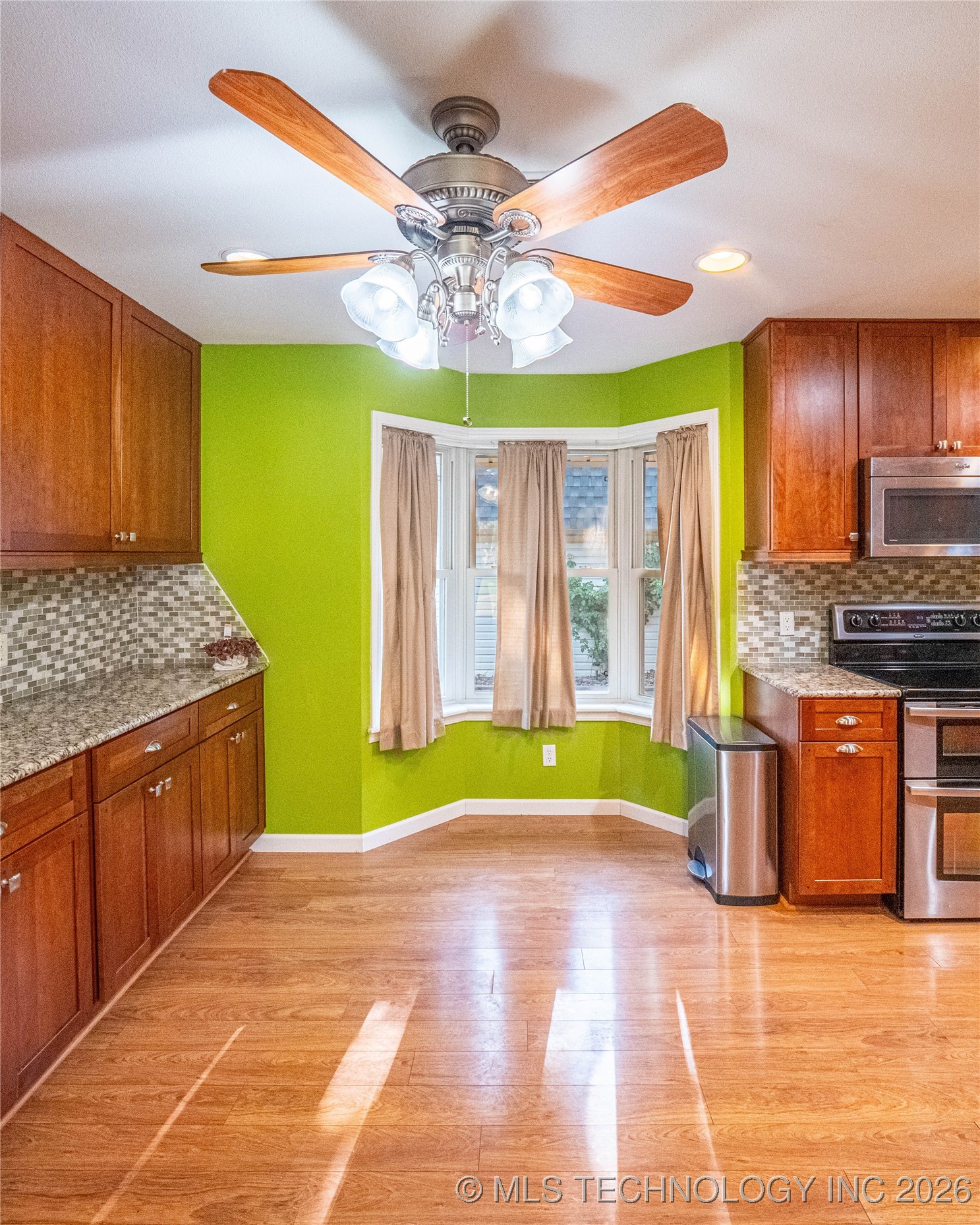 1813 Mockingbird Property Photo 25