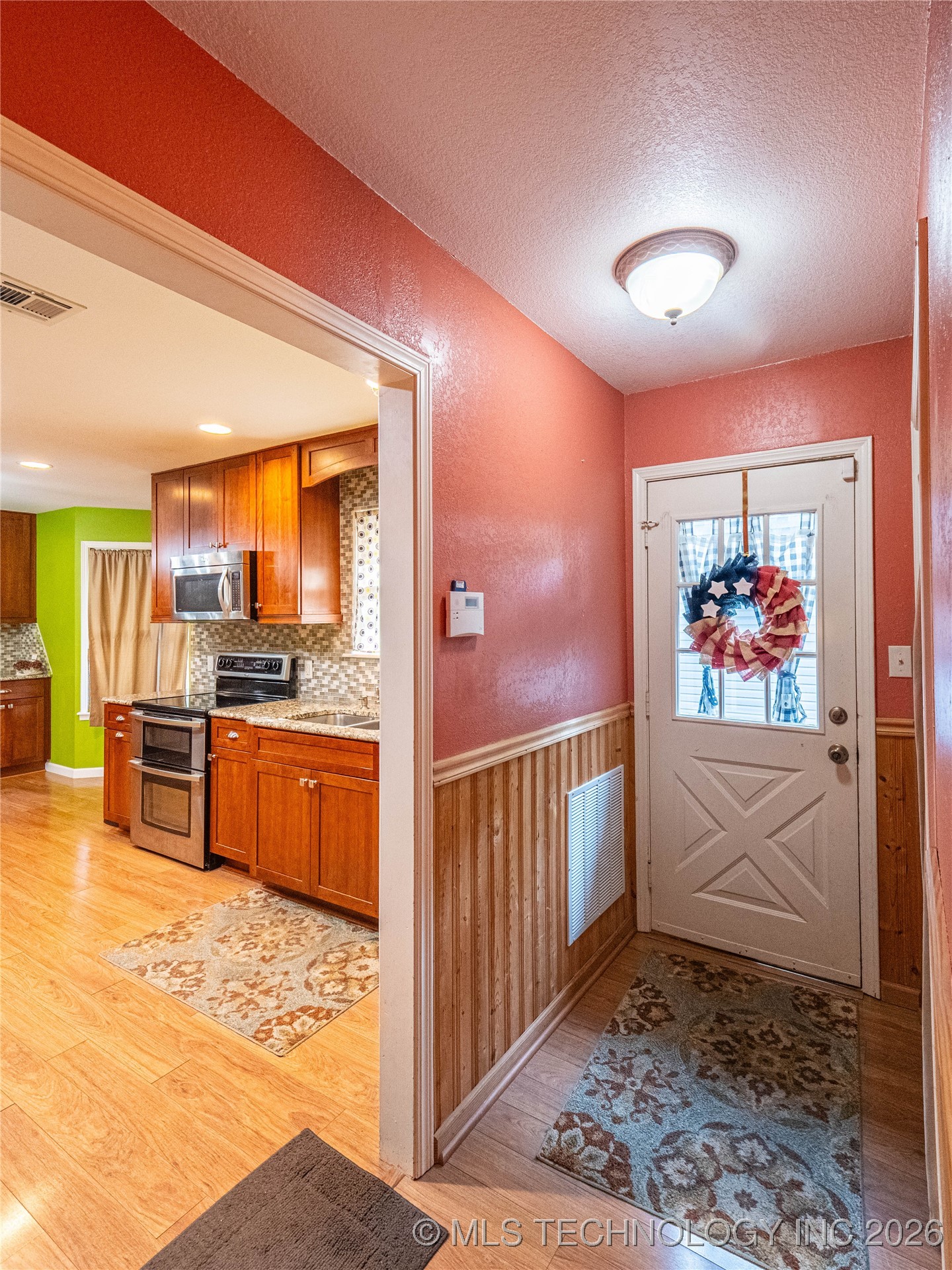 1813 Mockingbird Property Photo 33