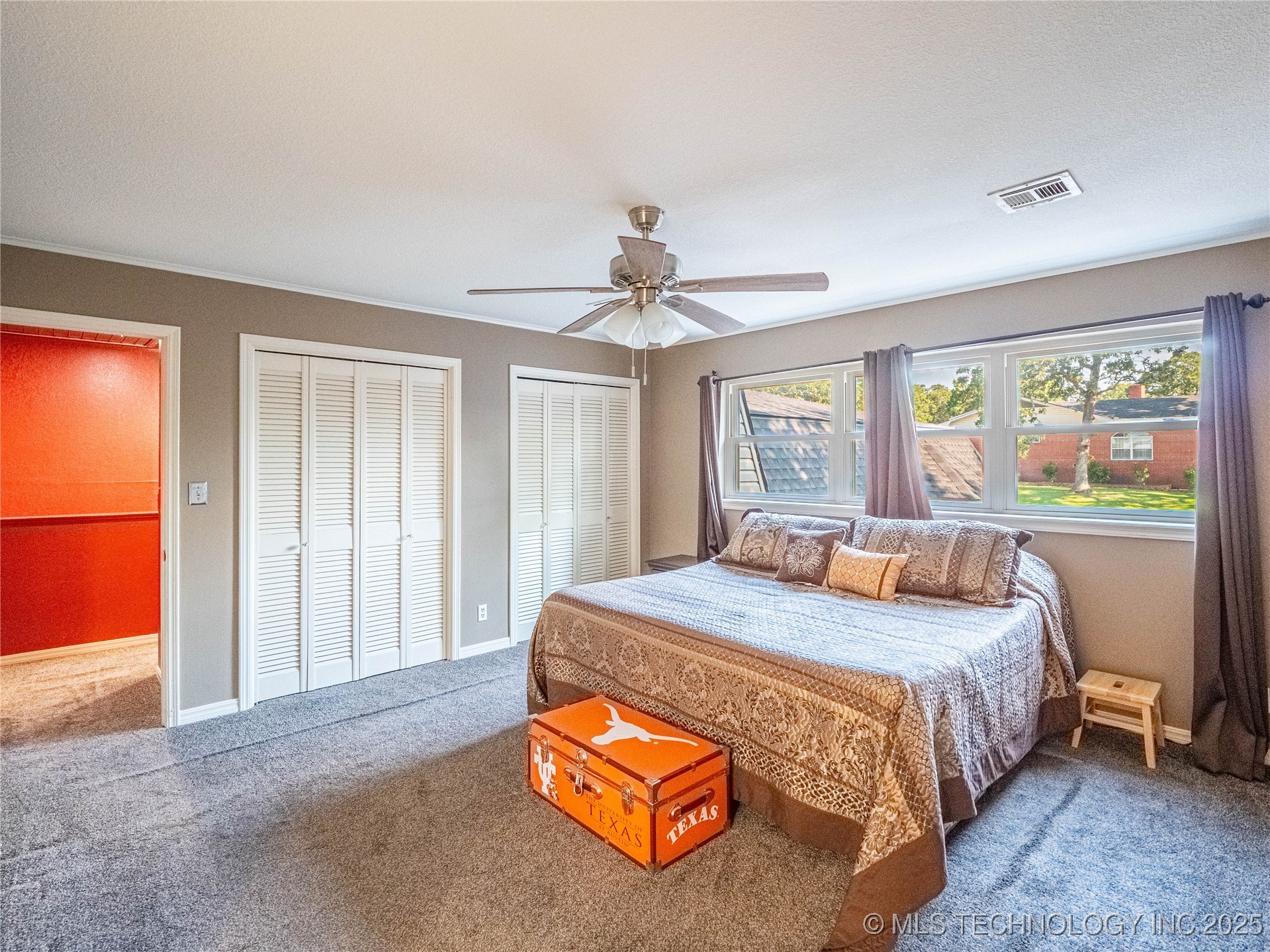 1813 Mockingbird Property Photo 39