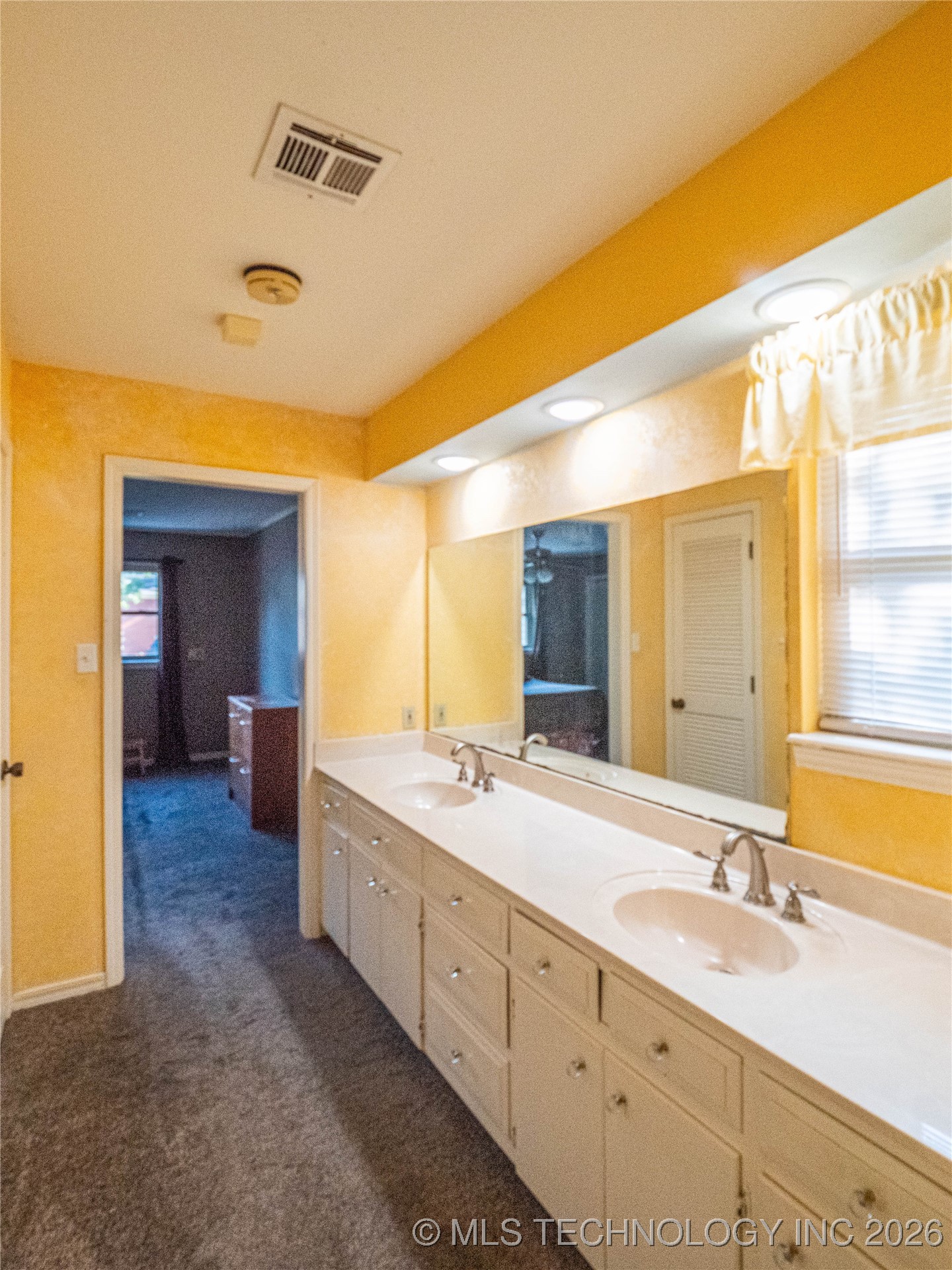 1813 Mockingbird Property Photo 41